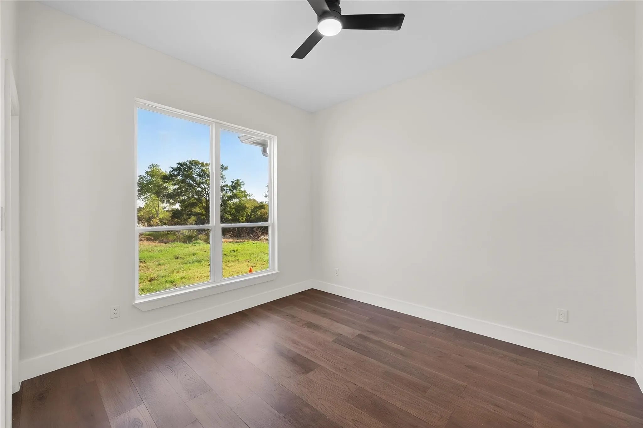 Single Family Residence For Sale in Navarro County , 554 Shoreside Drive, Corsicana, Texas 75109, 4 Bedroom, 3 Bathroom, 2 Garage spaces, 2,712 Sqft, built in 2026, mls#21376441, Real Estate Agent in Corsicana, Homes For Sale in Navarro county, Homes For Sale in Corsicana, Realtor in Corsicana Texas, Real Estate Brokerage Independent Realty Texas, Luminita Cordes Realtor