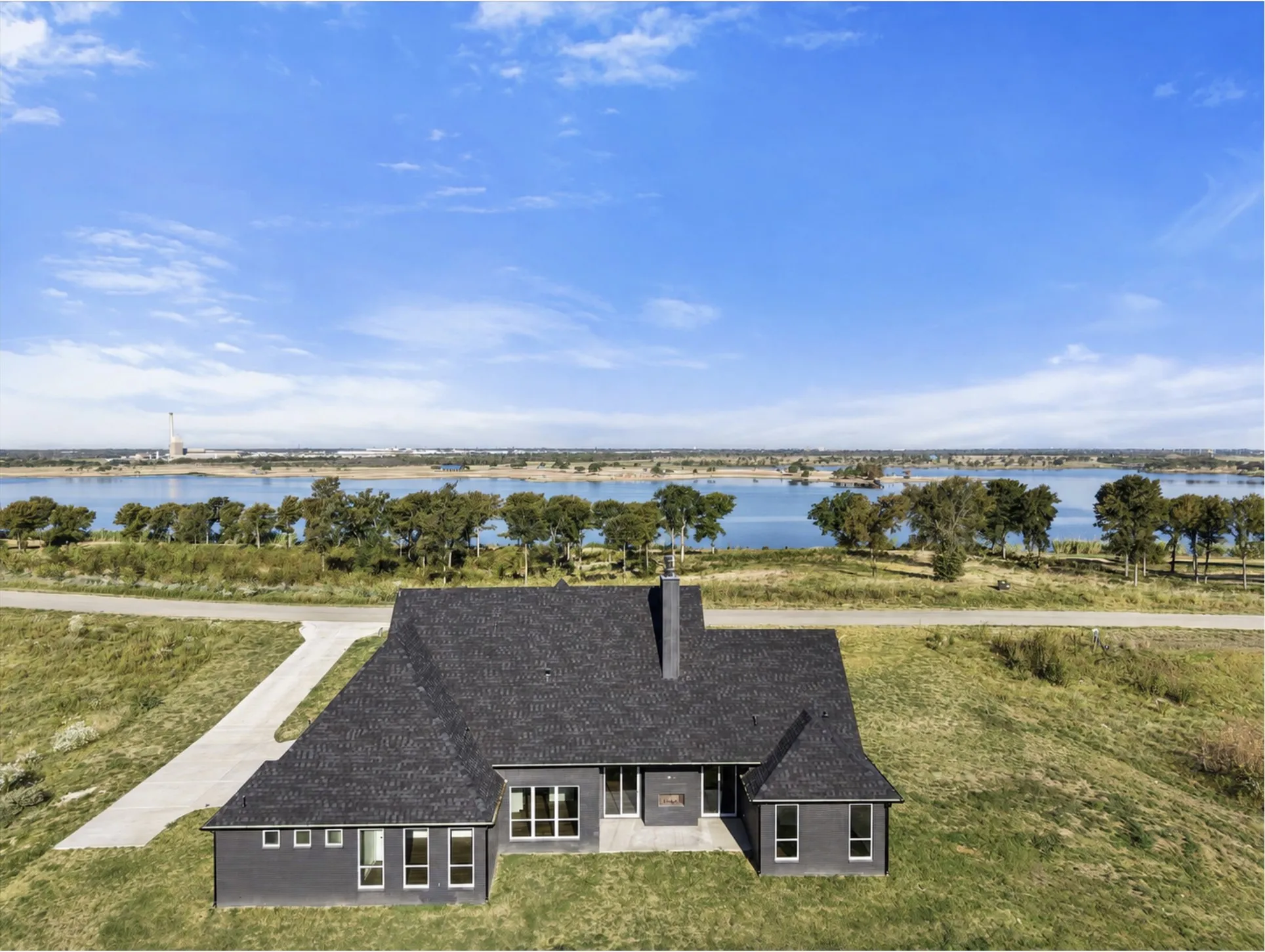 Single Family Residence For Sale in Navarro County , 554 Shoreside Drive, Corsicana, Texas 75109, 4 Bedroom, 3 Bathroom, 2 Garage spaces, 2,712 Sqft, built in 2026, mls#21376441, Real Estate Agent in Corsicana, Homes For Sale in Navarro county, Homes For Sale in Corsicana, Realtor in Corsicana Texas, Real Estate Brokerage Independent Realty Texas, Luminita Cordes Realtor