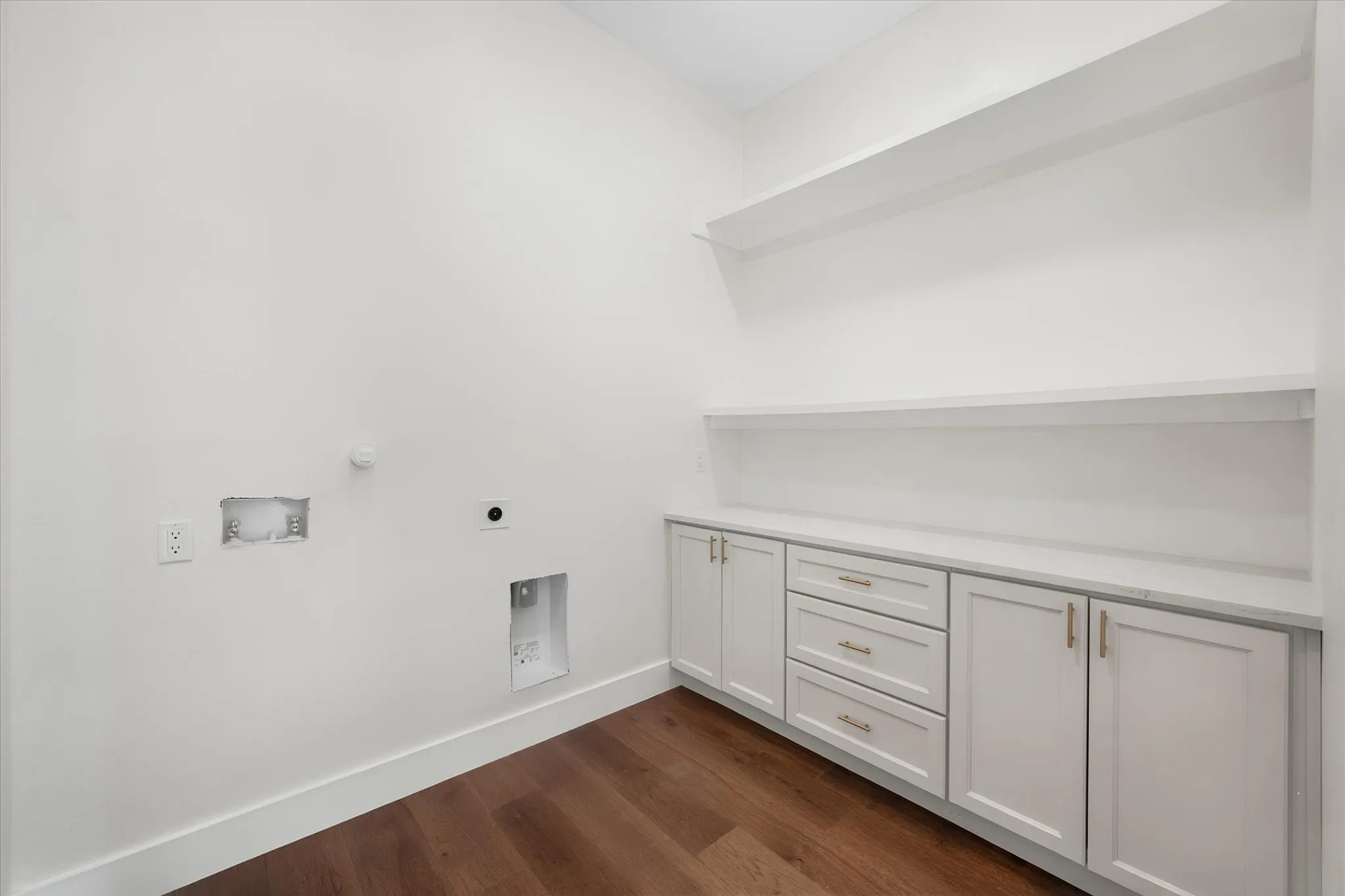 Single Family Residence For Sale in Navarro County , 554 Shoreside Drive, Corsicana, Texas 75109, 4 Bedroom, 3 Bathroom, 2 Garage spaces, 2,712 Sqft, built in 2026, mls#21376441, Real Estate Agent in Corsicana, Homes For Sale in Navarro county, Homes For Sale in Corsicana, Realtor in Corsicana Texas, Real Estate Brokerage Independent Realty Texas, Luminita Cordes Realtor