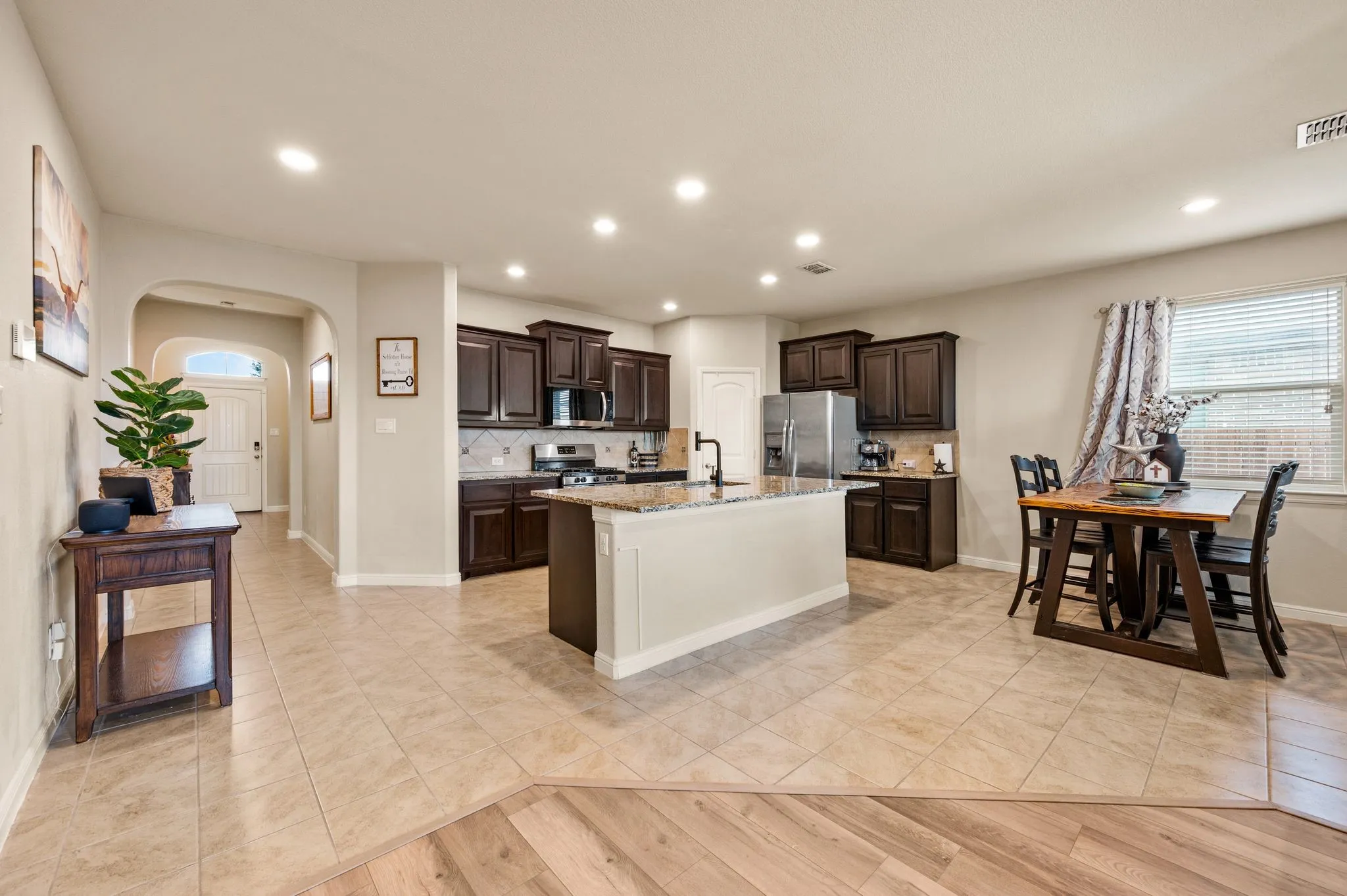 Single Family Residence For Sale in Tarrant County , 1132 Blooming Prairie Trail, Fort Worth, Texas 76177, 4 Bedroom, 2 Bathroom, 2 Garage spaces, 1,614 Sqft, built in 2018, mls#21346739, Real Estate Agent in Fort Worth, Homes For Sale in Tarrant county, Homes For Sale in Fort Worth, Realtor in Fort Worth Texas, Real Estate Brokerage Independent Realty Texas, Luminita Cordes Realtor