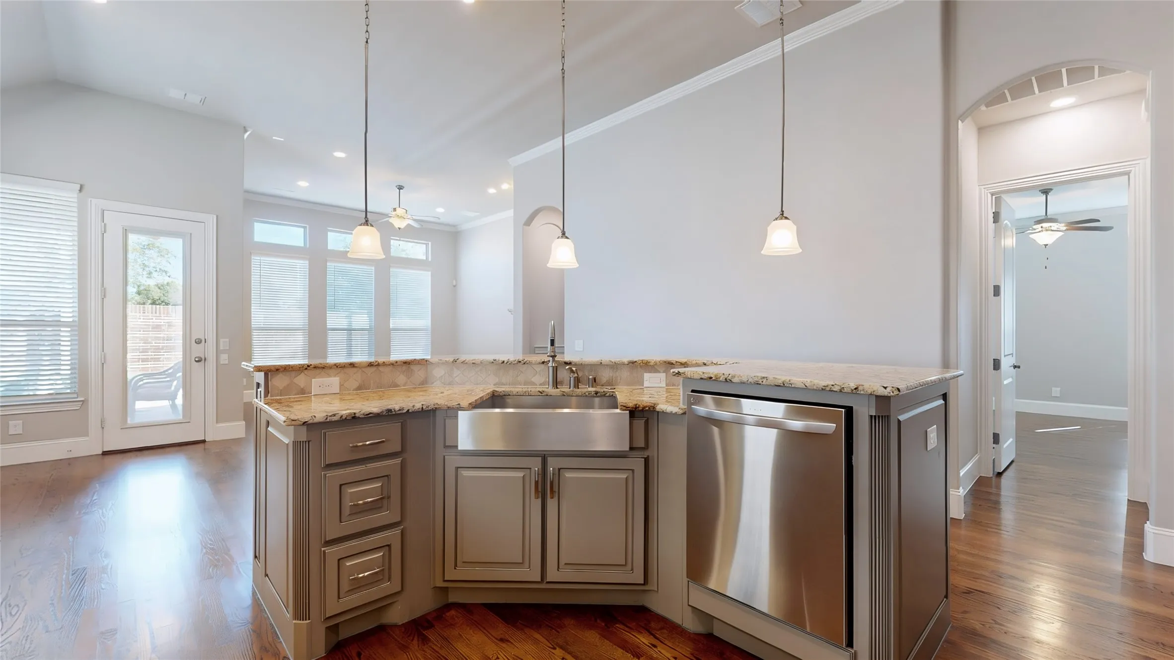 Single Family Residence For Sale in Denton County , 3616 Legends Path, Flower Mound, Texas 75028, 2 Bedroom, 3 Bathroom, 2 Garage spaces, 2,196 Sqft, built in 2016, mls#21377443, Real Estate Agent in Flower Mound, Homes For Sale in Denton county, Homes For Sale in Flower Mound, Realtor in Flower Mound Texas, Real Estate Brokerage Independent Realty Texas, Luminita Cordes Realtor