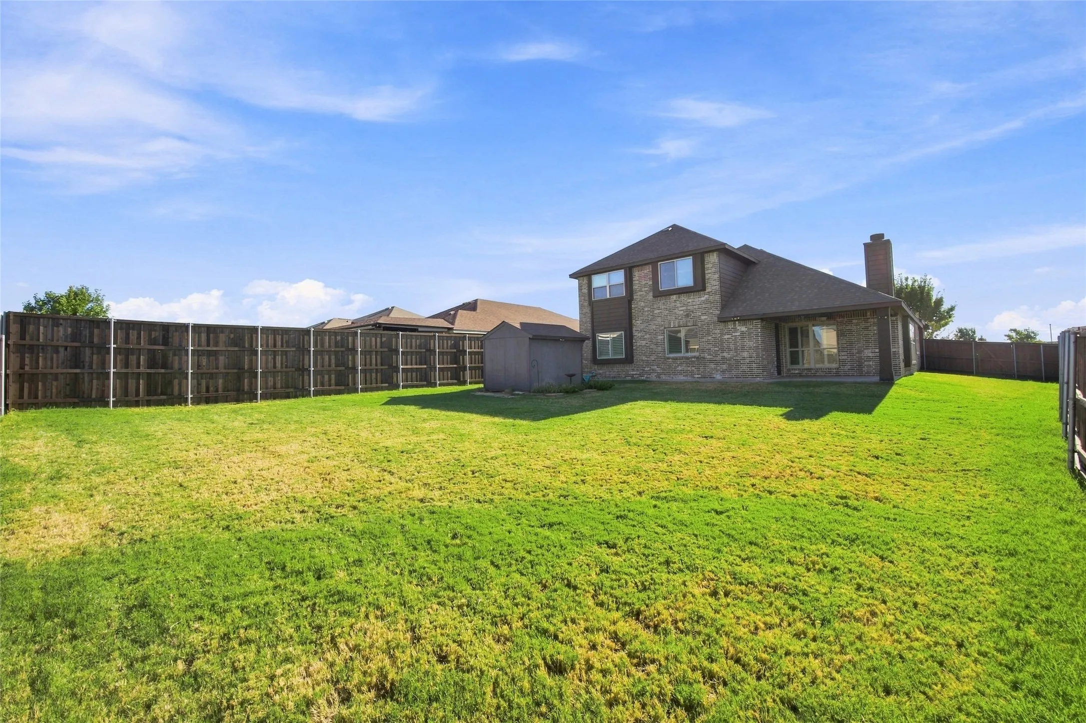 Single Family Residence For Sale in Kaufman County , 2101 Indigo Lane, Heartland, Texas 75126, 4 Bedroom, 3 Bathroom, 2 Garage spaces, 2,430 Sqft, built in 2016, mls#21375103, Real Estate Agent in Heartland, Homes For Sale in Kaufman county, Homes For Sale in Heartland, Realtor in Heartland Texas, Real Estate Brokerage Independent Realty Texas, Luminita Cordes Realtor