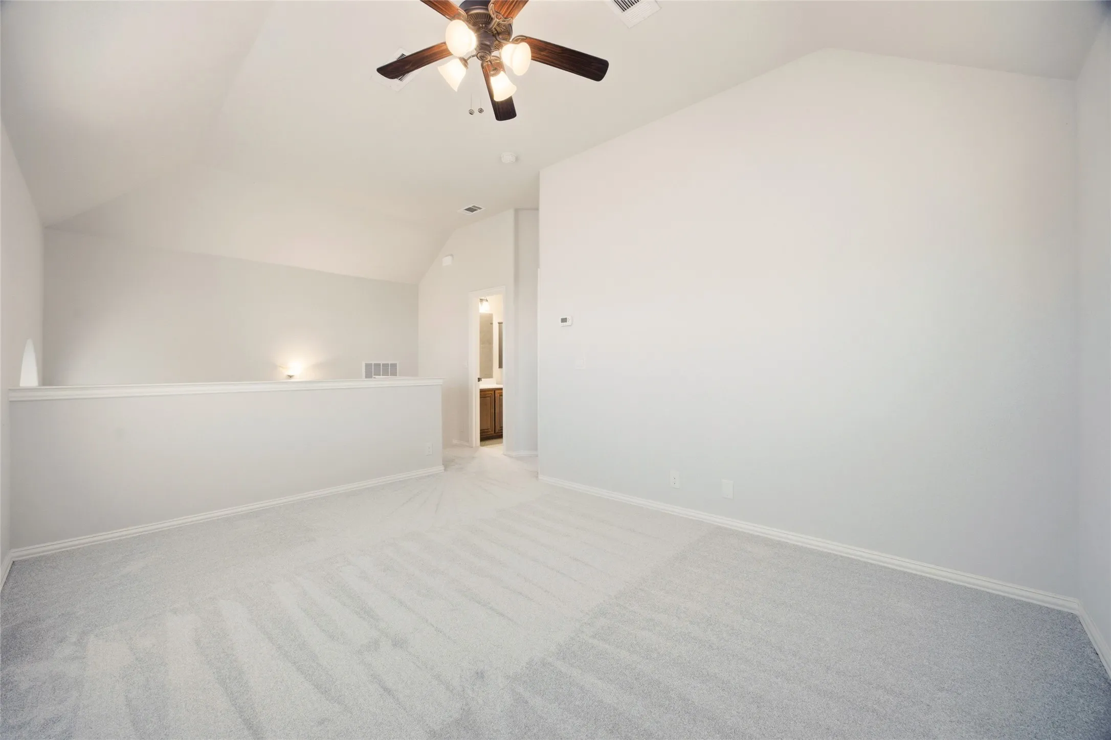 Single Family Residence For Sale in Kaufman County , 2101 Indigo Lane, Heartland, Texas 75126, 4 Bedroom, 3 Bathroom, 2 Garage spaces, 2,430 Sqft, built in 2016, mls#21375103, Real Estate Agent in Heartland, Homes For Sale in Kaufman county, Homes For Sale in Heartland, Realtor in Heartland Texas, Real Estate Brokerage Independent Realty Texas, Luminita Cordes Realtor