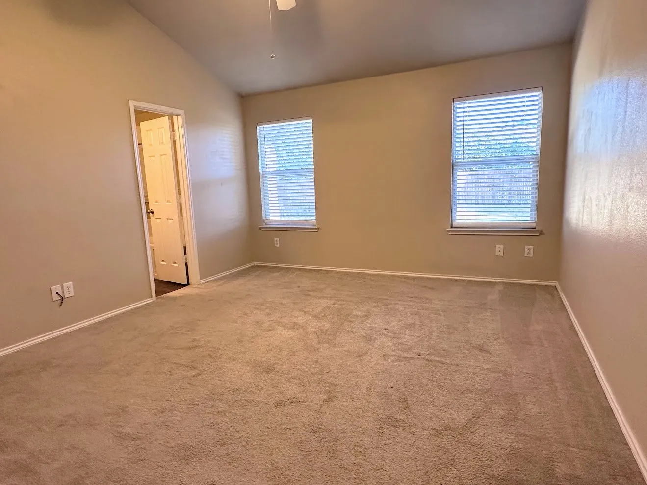Single Family Residence For Rent in Collin County , 9220 Lenox Drive, Mc Kinney, Texas 75071, 3 Bedroom, 2 Bathroom, 2 Garage spaces, 1,391 Sqft, built in 2004, mls#21375385, Real Estate Agent in Mc Kinney, Homes For Rent in Collin county, Homes For Rent in Mc Kinney, Realtor in Mc Kinney Texas, Real Estate Brokerage Independent Realty Texas, Luminita Cordes Realtor
