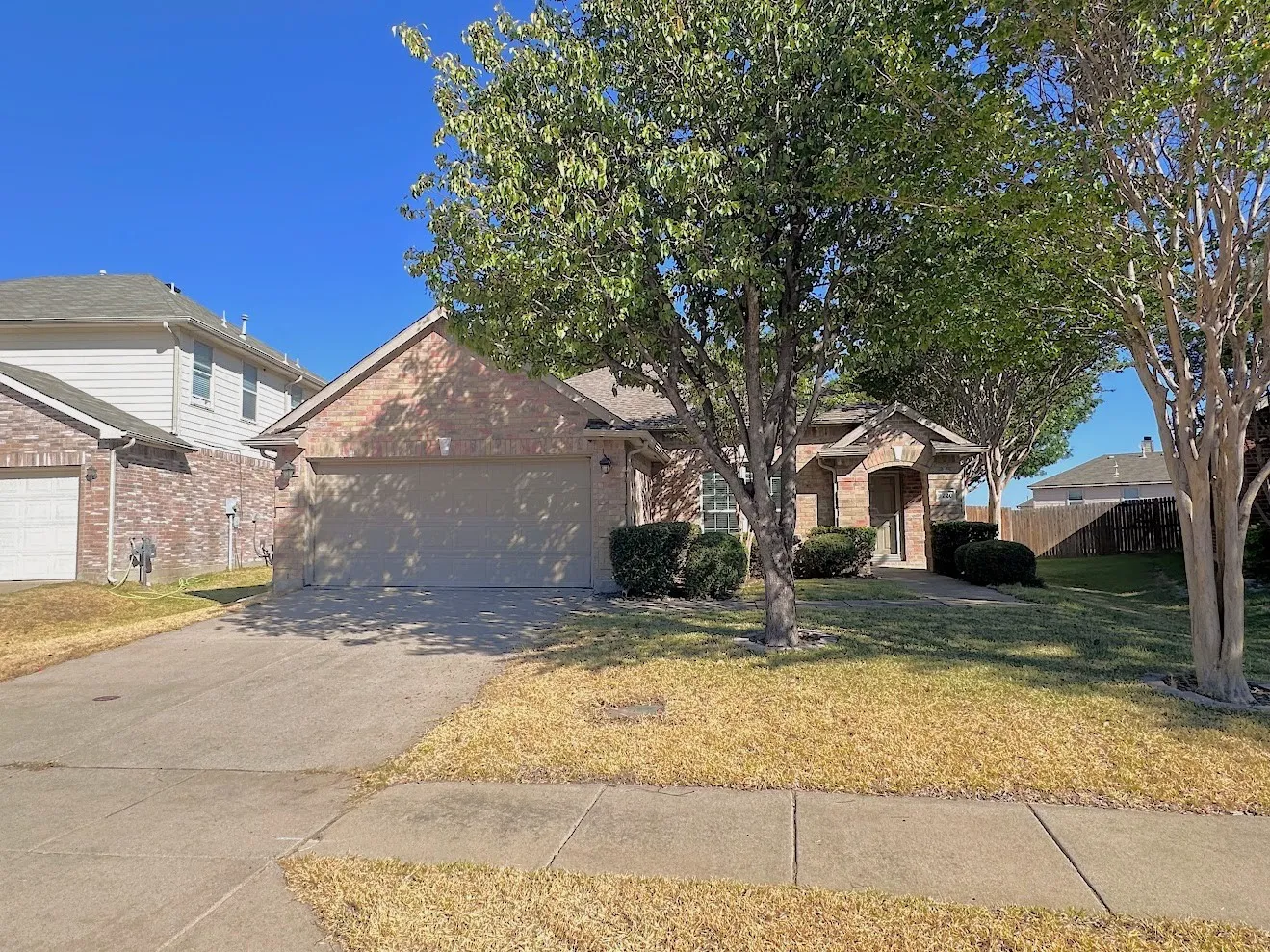 Single Family Residence For Rent in Collin County , 9220 Lenox Drive, Mc Kinney, Texas 75071, 3 Bedroom, 2 Bathroom, 2 Garage spaces, 1,391 Sqft, built in 2004, mls#21375385, Real Estate Agent in Mc Kinney, Homes For Rent in Collin county, Homes For Rent in Mc Kinney, Realtor in Mc Kinney Texas, Real Estate Brokerage Independent Realty Texas, Luminita Cordes Realtor