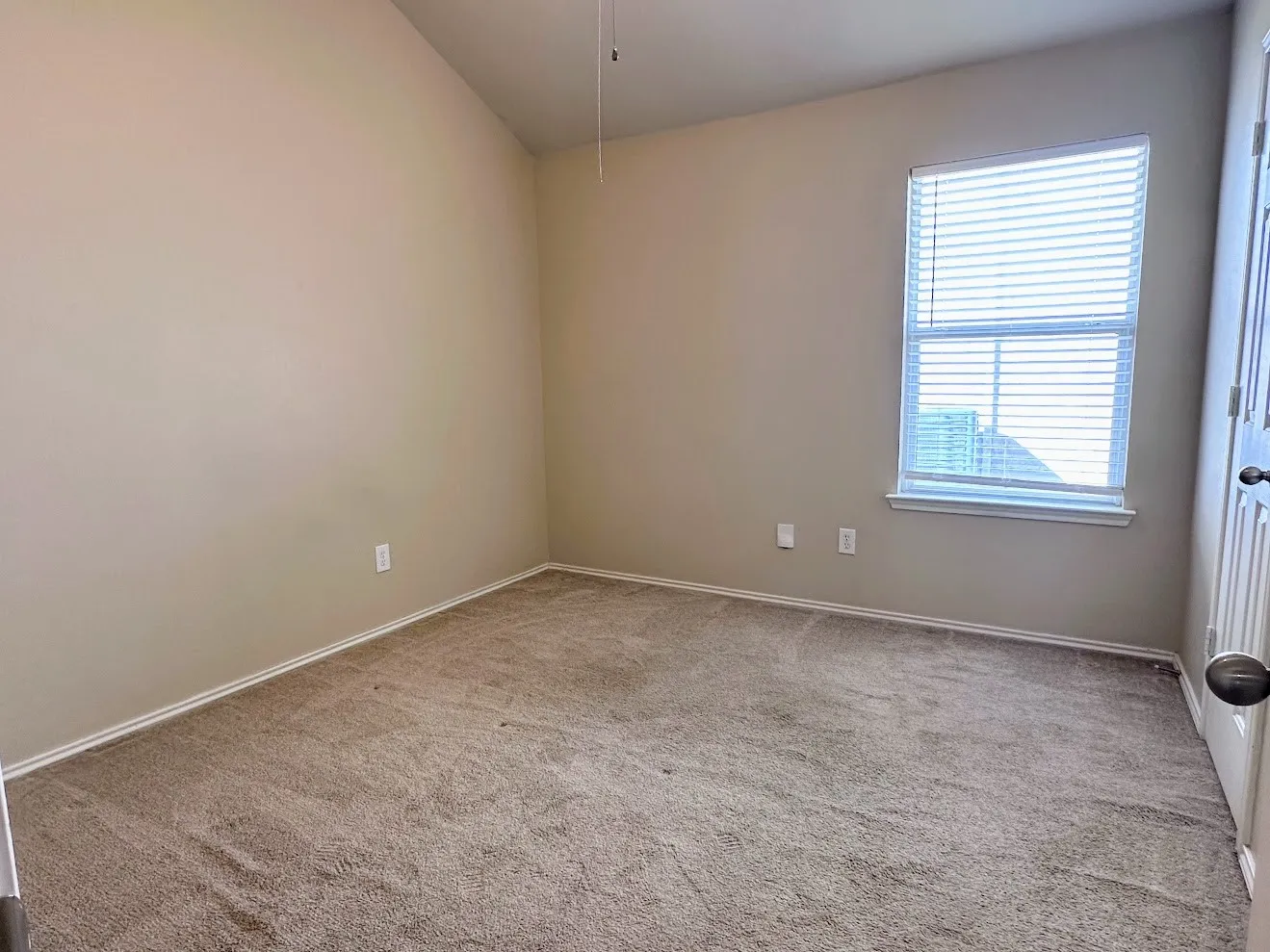 Single Family Residence For Rent in Collin County , 9220 Lenox Drive, Mc Kinney, Texas 75071, 3 Bedroom, 2 Bathroom, 2 Garage spaces, 1,391 Sqft, built in 2004, mls#21375385, Real Estate Agent in Mc Kinney, Homes For Rent in Collin county, Homes For Rent in Mc Kinney, Realtor in Mc Kinney Texas, Real Estate Brokerage Independent Realty Texas, Luminita Cordes Realtor
