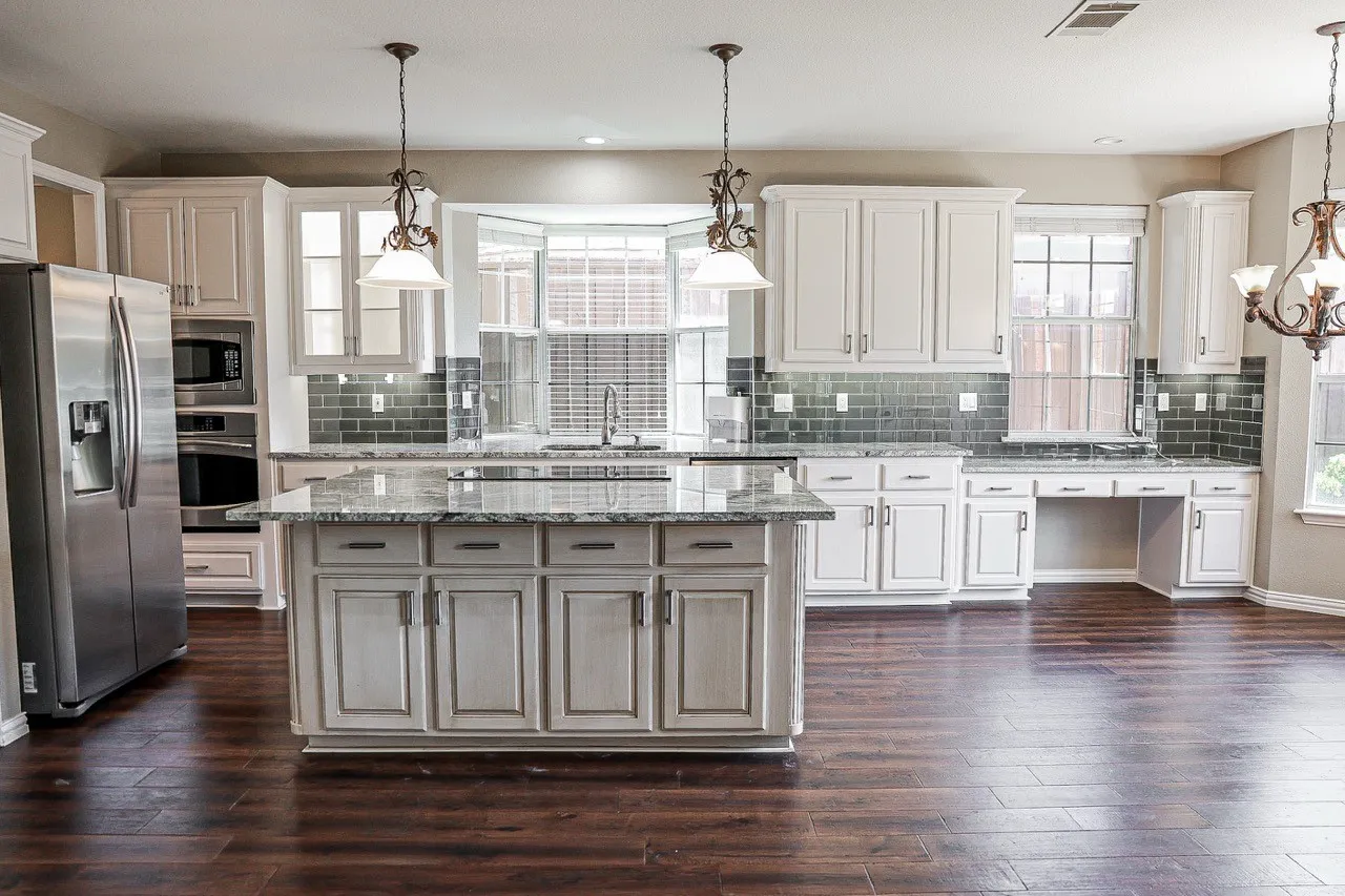 Single Family Residence For Rent in Collin County , 6308 Old York Drive, Plano, Texas 75093, 5 Bedroom, 4 Bathroom, 2 Garage spaces, 3,566 Sqft, built in 1993, mls#21377361, Real Estate Agent in Plano, Homes For Rent in Collin county, Homes For Rent in Plano, Realtor in Plano Texas, Real Estate Brokerage Independent Realty Texas, Luminita Cordes Realtor