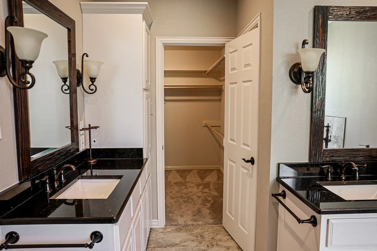 Single Family Residence For Rent in Collin County , 6308 Old York Drive, Plano, Texas 75093, 5 Bedroom, 4 Bathroom, 2 Garage spaces, 3,566 Sqft, built in 1993, mls#21377361, Real Estate Agent in Plano, Homes For Rent in Collin county, Homes For Rent in Plano, Realtor in Plano Texas, Real Estate Brokerage Independent Realty Texas, Luminita Cordes Realtor