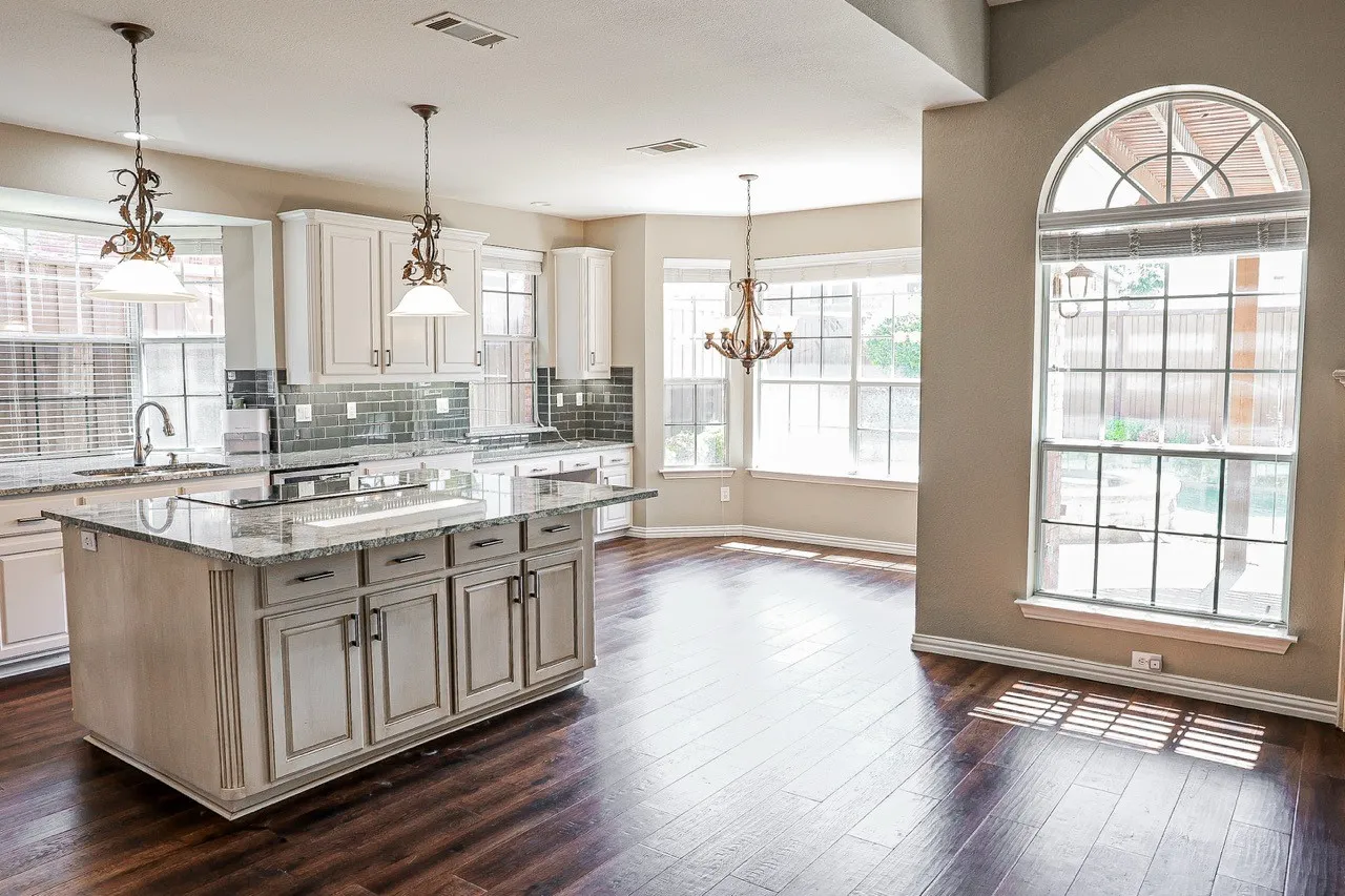 Single Family Residence For Rent in Collin County , 6308 Old York Drive, Plano, Texas 75093, 5 Bedroom, 4 Bathroom, 2 Garage spaces, 3,566 Sqft, built in 1993, mls#21377361, Real Estate Agent in Plano, Homes For Rent in Collin county, Homes For Rent in Plano, Realtor in Plano Texas, Real Estate Brokerage Independent Realty Texas, Luminita Cordes Realtor