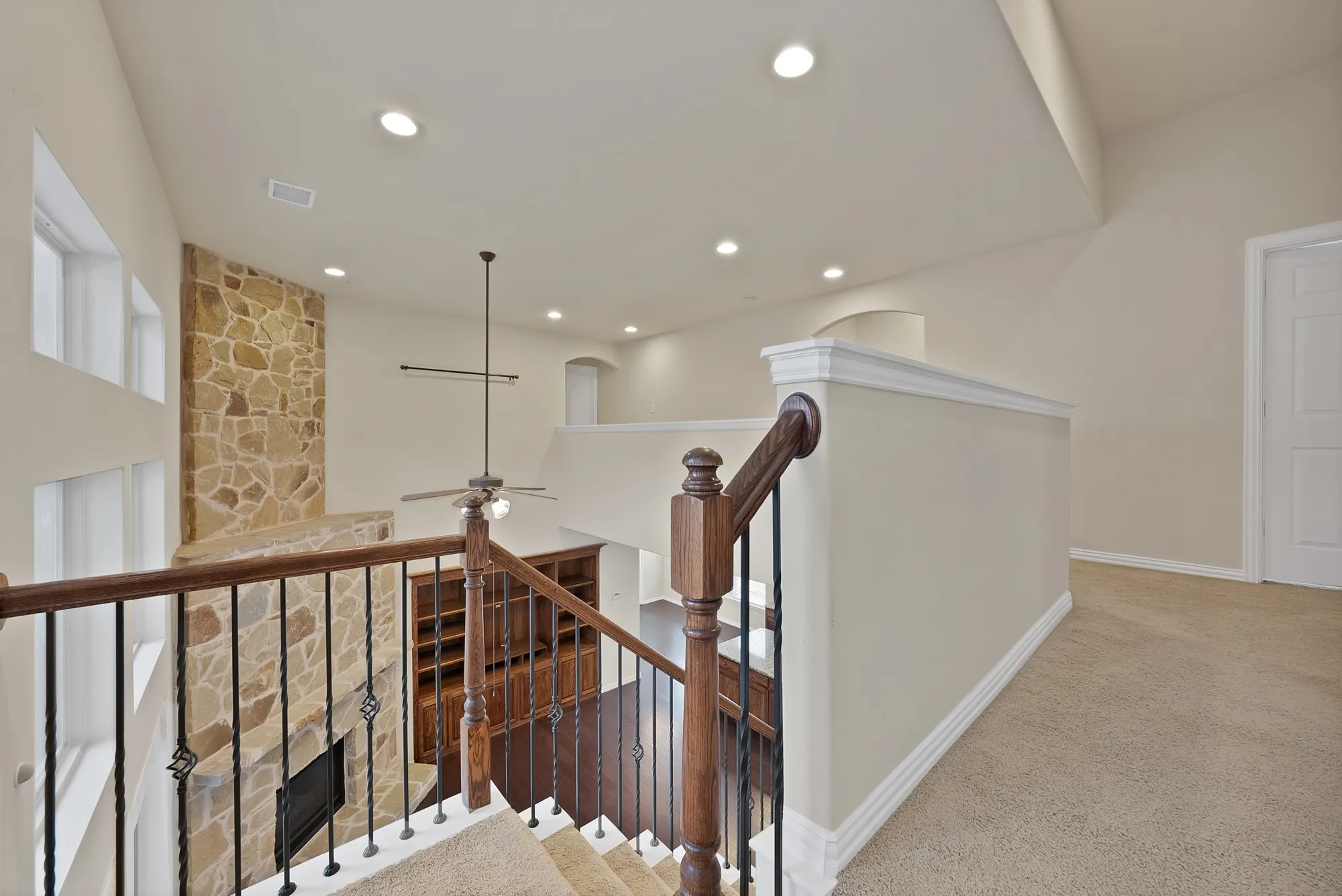 Single Family Residence For Sale in Collin County , 5004 Westport Drive, Mc Kinney, Texas 75070, 3 Bedroom, 3 Bathroom, 2 Garage spaces, 2,870 Sqft, built in 2008, mls#21368090, Real Estate Agent in Mc Kinney, Homes For Sale in Collin county, Homes For Sale in Mc Kinney, Realtor in Mc Kinney Texas, Real Estate Brokerage Independent Realty Texas, Luminita Cordes Realtor