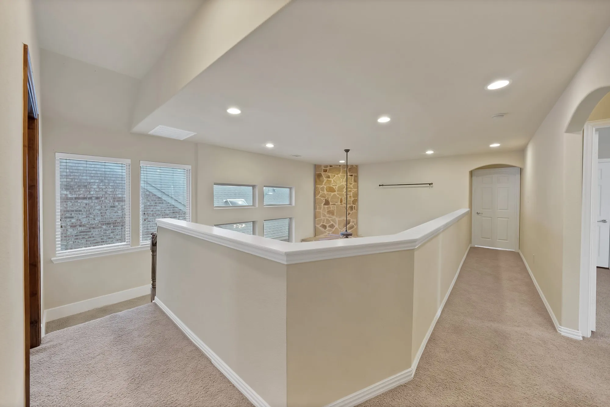 Single Family Residence For Sale in Collin County , 5004 Westport Drive, Mc Kinney, Texas 75070, 3 Bedroom, 3 Bathroom, 2 Garage spaces, 2,870 Sqft, built in 2008, mls#21368090, Real Estate Agent in Mc Kinney, Homes For Sale in Collin county, Homes For Sale in Mc Kinney, Realtor in Mc Kinney Texas, Real Estate Brokerage Independent Realty Texas, Luminita Cordes Realtor