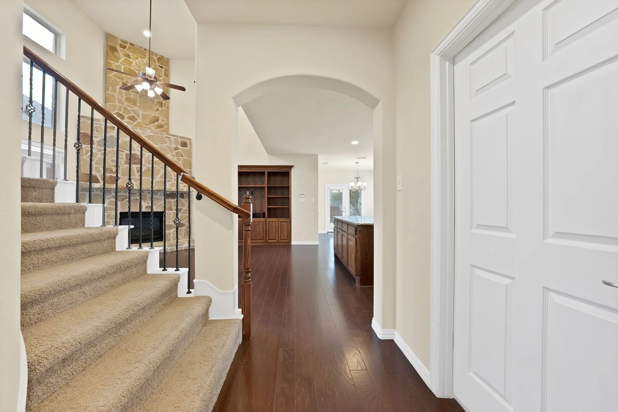 Single Family Residence For Sale in Collin County , 5004 Westport Drive, Mc Kinney, Texas 75070, 3 Bedroom, 3 Bathroom, 2 Garage spaces, 2,870 Sqft, built in 2008, mls#21368090, Real Estate Agent in Mc Kinney, Homes For Sale in Collin county, Homes For Sale in Mc Kinney, Realtor in Mc Kinney Texas, Real Estate Brokerage Independent Realty Texas, Luminita Cordes Realtor