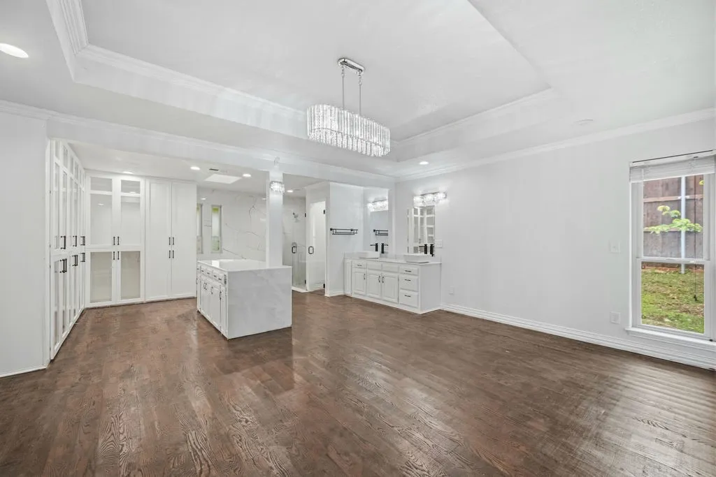 Single Family Residence For Sale in Dallas County , 2705 Timberleaf Drive, Carrollton, Texas 75006, 4 Bedroom, 3 Bathroom, 2 Garage spaces, 2,391 Sqft, built in 1984, mls#21377544, Real Estate Agent in Carrollton, Homes For Sale in Dallas county, Homes For Sale in Carrollton, Realtor in Carrollton Texas, Real Estate Brokerage Independent Realty Texas, Luminita Cordes Realtor