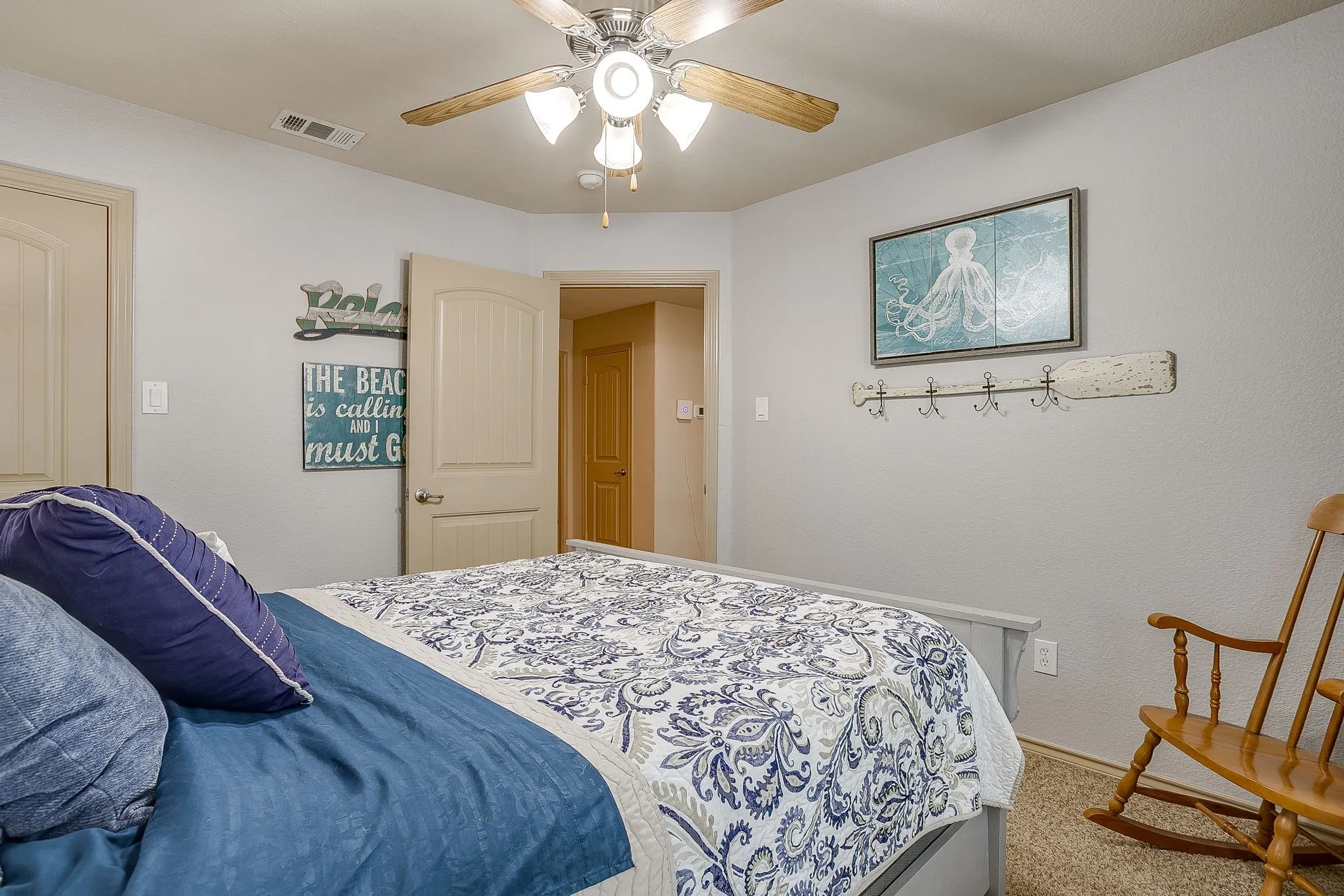 Single Family Residence For Sale in Parker County , 2217 Whitney Drive, Weatherford, Texas 76087, 4 Bedroom, 3 Bathroom, 2 Garage spaces, 2,465 Sqft, built in 2009, mls#21377268, Real Estate Agent in Weatherford, Homes For Sale in Parker county, Homes For Sale in Weatherford, Realtor in Weatherford Texas, Real Estate Brokerage Independent Realty Texas, Luminita Cordes Realtor