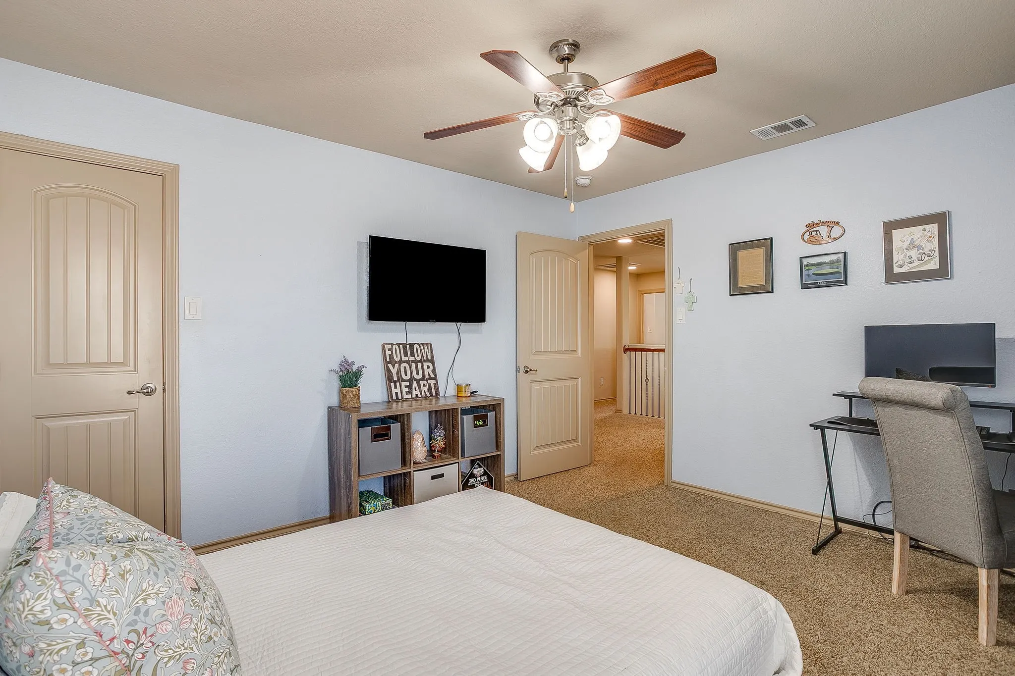 Single Family Residence For Sale in Parker County , 2217 Whitney Drive, Weatherford, Texas 76087, 4 Bedroom, 3 Bathroom, 2 Garage spaces, 2,465 Sqft, built in 2009, mls#21377268, Real Estate Agent in Weatherford, Homes For Sale in Parker county, Homes For Sale in Weatherford, Realtor in Weatherford Texas, Real Estate Brokerage Independent Realty Texas, Luminita Cordes Realtor