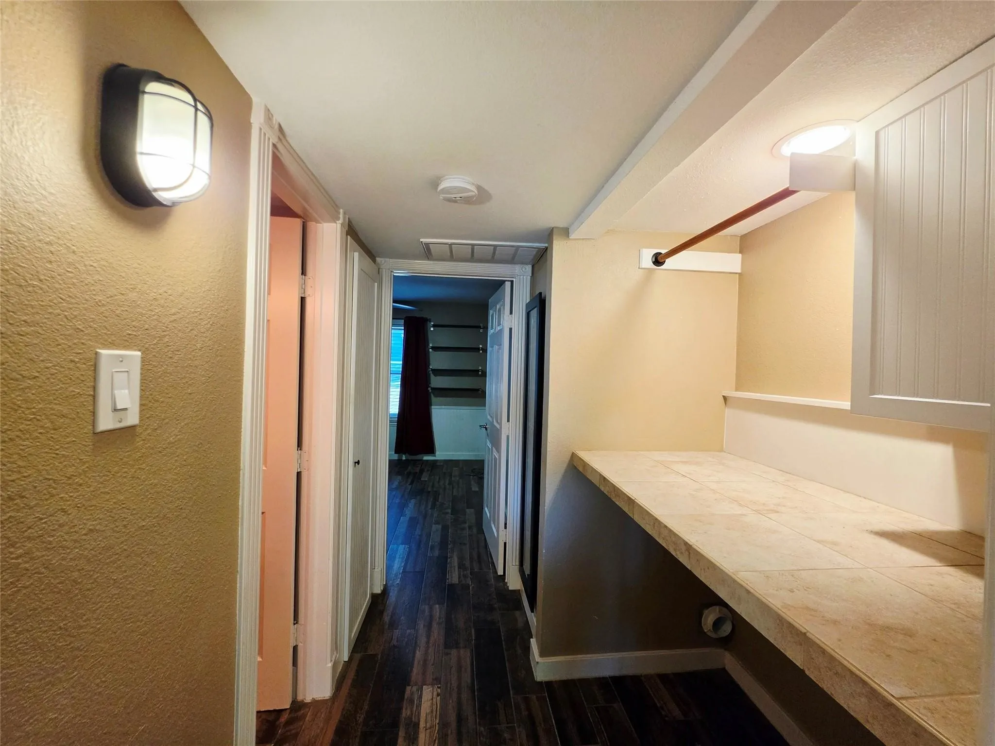 Condominium For Rent in Dallas County , 4452 Chaha Road 204, Garland, Texas 75043, 2 Bedroom, 2 Bathroom, Garage spaces, 958 Sqft, built in 1981, mls#21377526, Real Estate Agent in Garland, Homes For Rent in Dallas county, Homes For Rent in Garland, Realtor in Garland Texas, Real Estate Brokerage Independent Realty Texas, Luminita Cordes Realtor