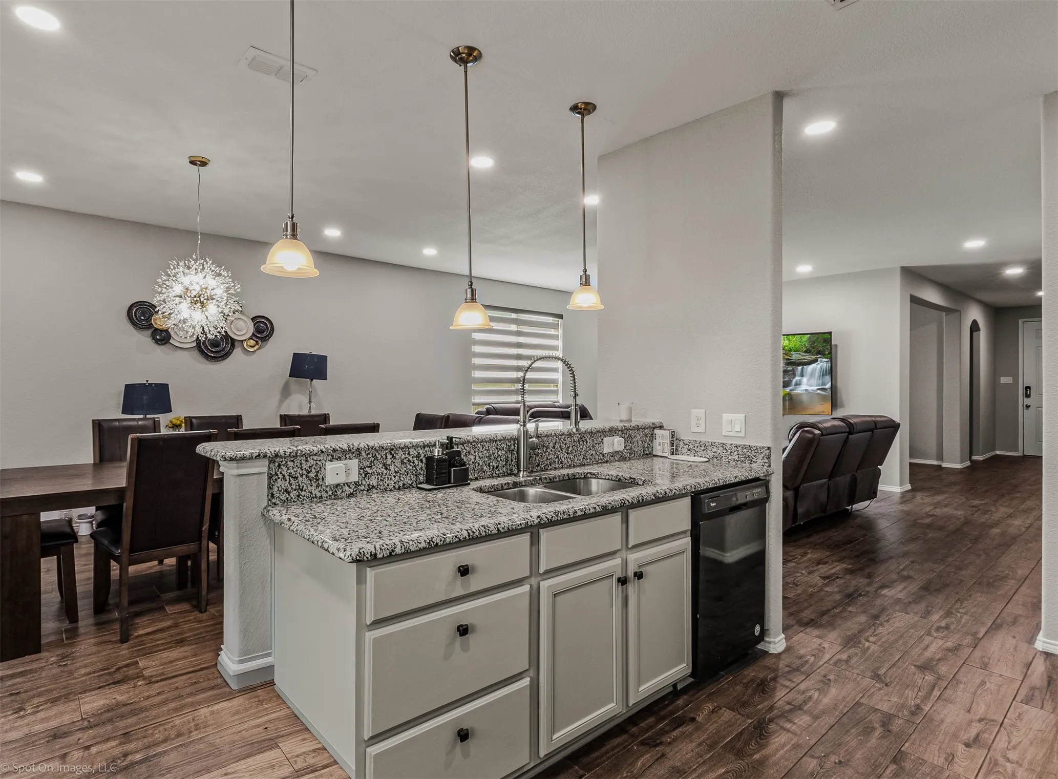 Single Family Residence For Sale in Collin County , 1800 Stephen Drive, Wylie, Texas 75098, 3 Bedroom, 2 Bathroom, 2 Garage spaces, 1,891 Sqft, built in 2016, mls#21373272, Real Estate Agent in Wylie, Homes For Sale in Collin county, Homes For Sale in Wylie, Realtor in Wylie Texas, Real Estate Brokerage Independent Realty Texas, Luminita Cordes Realtor