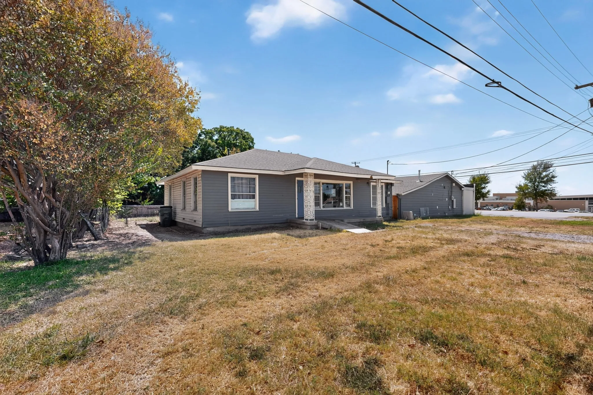 For Sale in Dallas County , 3004 Hickory Tree Road, Balch Springs, Texas 75180, 3 Bedroom, 2 Bathroom, Garage spaces, 4,215 Sqft, built in 1953, mls#21377250, Real Estate Agent in Balch Springs, Homes For Sale in Dallas county, Homes For Sale in Balch Springs, Realtor in Balch Springs Texas, Real Estate Brokerage Independent Realty Texas, Luminita Cordes Realtor