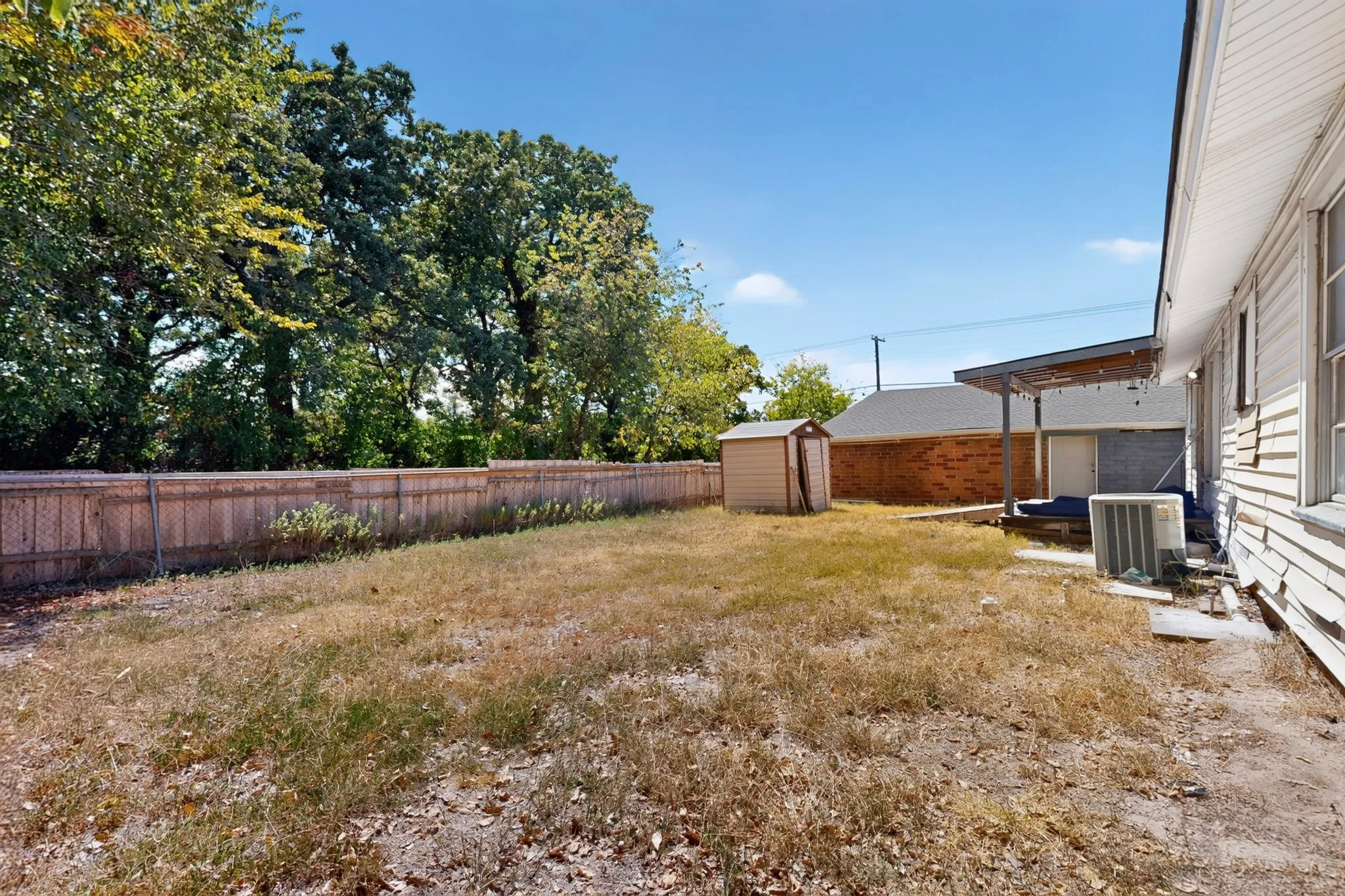 For Sale in Dallas County , 3004 Hickory Tree Road, Balch Springs, Texas 75180, 3 Bedroom, 2 Bathroom, Garage spaces, 4,215 Sqft, built in 1953, mls#21377250, Real Estate Agent in Balch Springs, Homes For Sale in Dallas county, Homes For Sale in Balch Springs, Realtor in Balch Springs Texas, Real Estate Brokerage Independent Realty Texas, Luminita Cordes Realtor