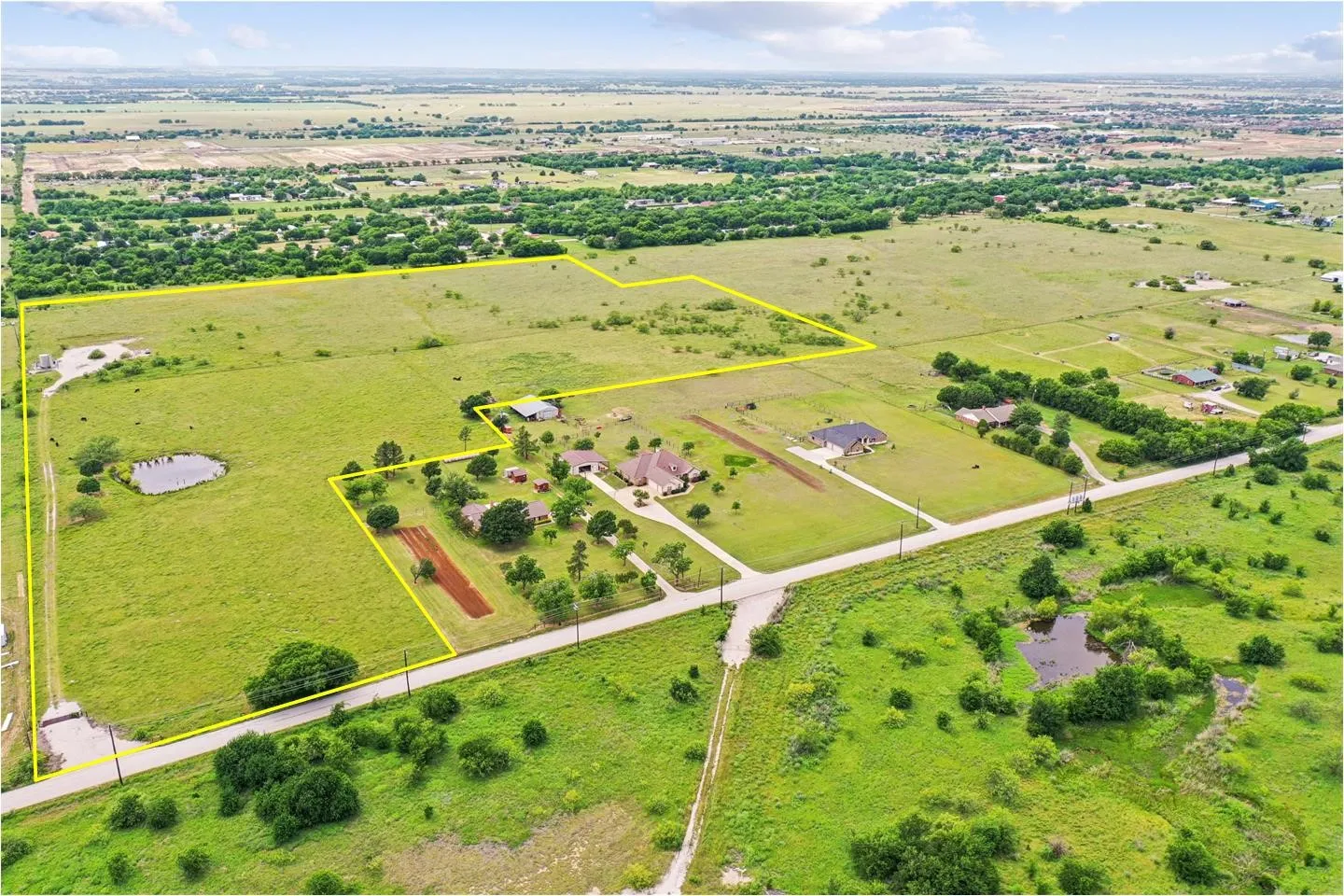 Unimproved Land For Sale in Denton County , TBD Florance Road, Ponder, Texas 76259, 0, 0, Garage spaces, 0 Sqft, built in 0, mls#21377552, Real Estate Agent in Ponder, Homes For Sale in Denton county, Homes For Sale in Ponder, Realtor in Ponder Texas, Real Estate Brokerage Independent Realty Texas, Luminita Cordes Realtor