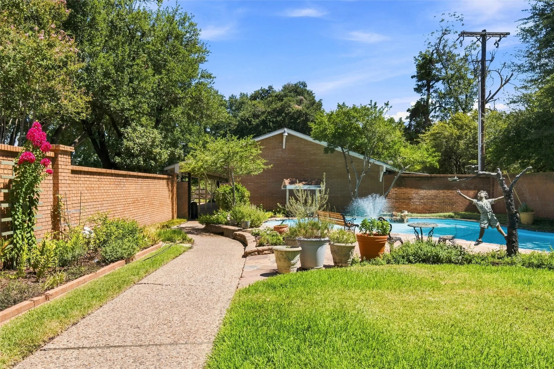 Entrance to pool area