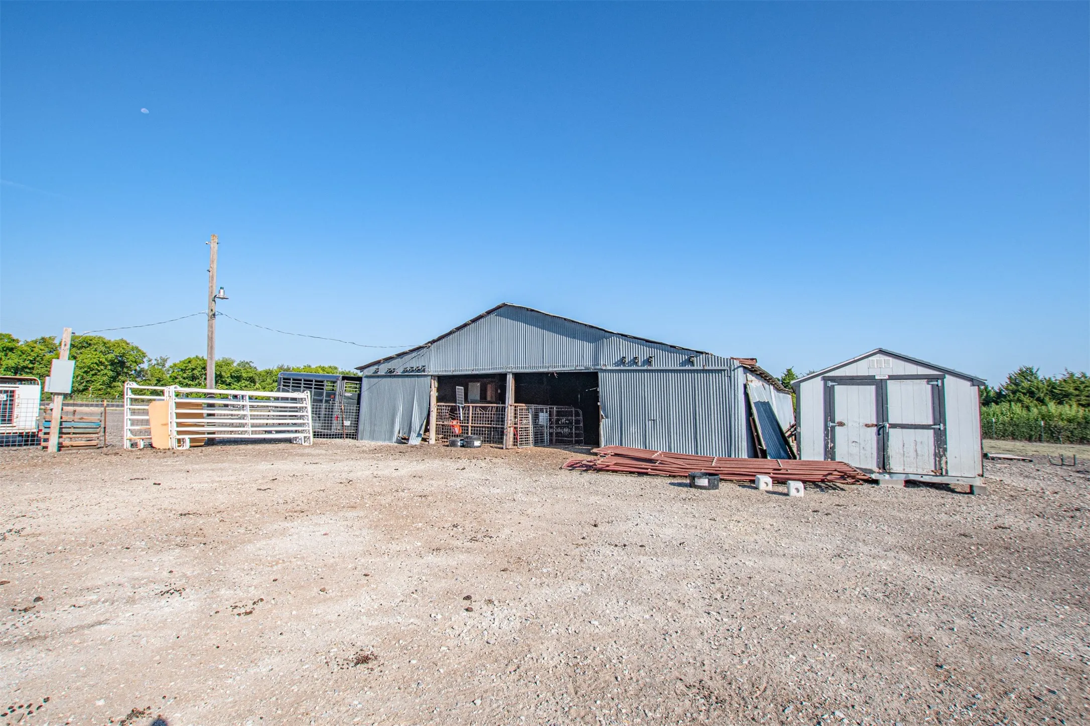 w/Stables inside with Electric & Water