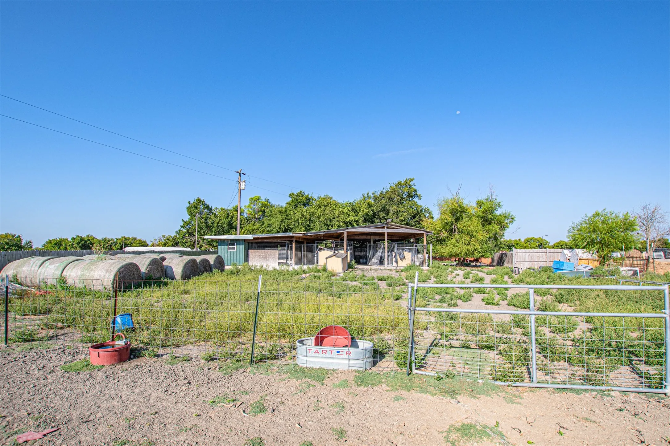 Improved Land For Sale in Hunt County , 5271 N US Highway 69, Celeste, Texas 75423, 0, 0, Garage spaces, 0 Sqft, built in 0, mls#21372664, Real Estate Agent in Celeste, Homes For Sale in Hunt county, Homes For Sale in Celeste, Realtor in Celeste Texas, Real Estate Brokerage Independent Realty Texas, Luminita Cordes Realtor