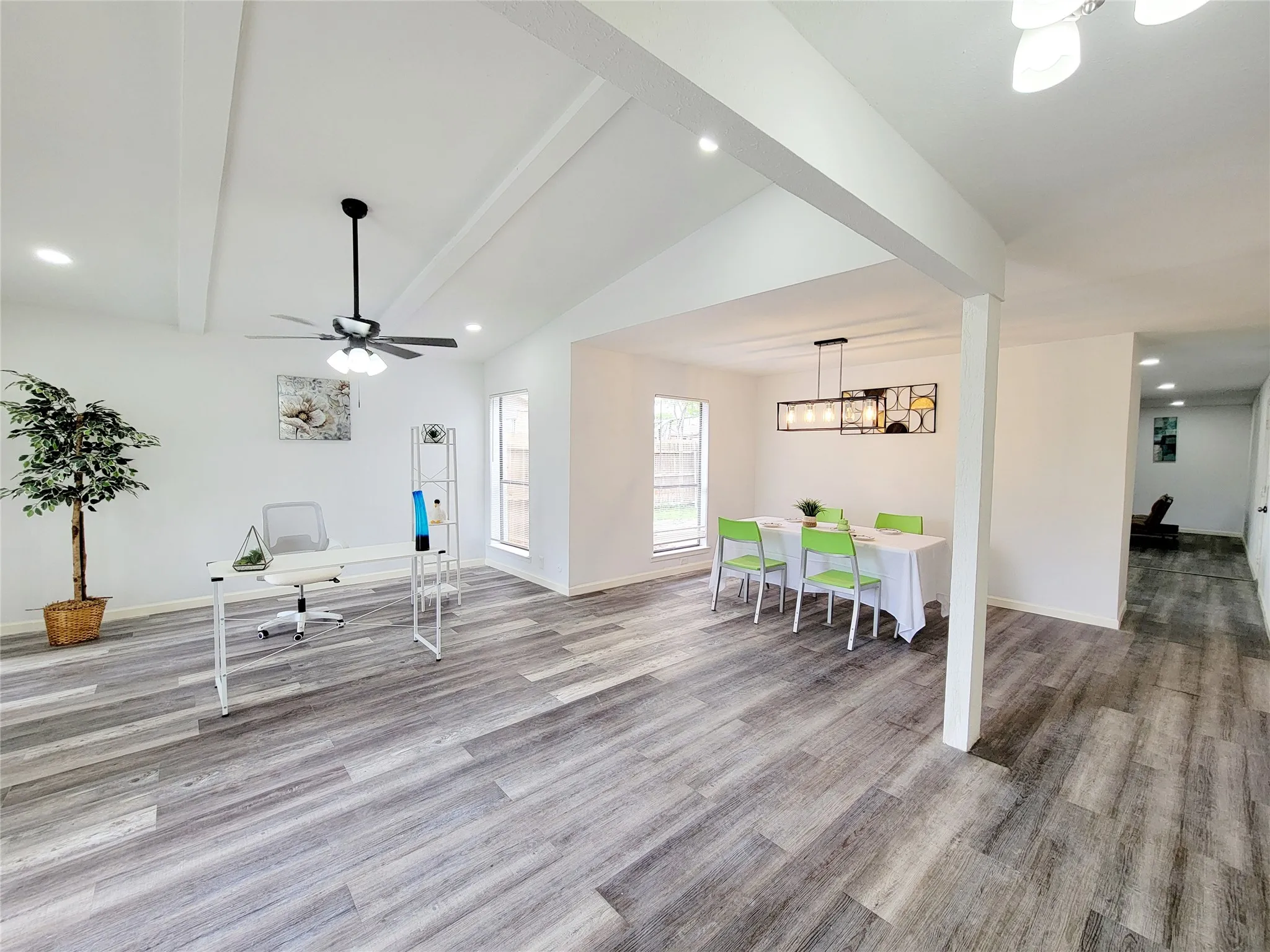 Single Family Residence For Rent in Dallas County , 4636 Gleneagle Street, Mesquite, Texas 75150, 3 Bedroom, 2 Bathroom, 2 Garage spaces, 1,897 Sqft, built in 1980, mls#21377555, Real Estate Agent in Mesquite, Homes For Rent in Dallas county, Homes For Rent in Mesquite, Realtor in Mesquite Texas, Real Estate Brokerage Independent Realty Texas, Luminita Cordes Realtor