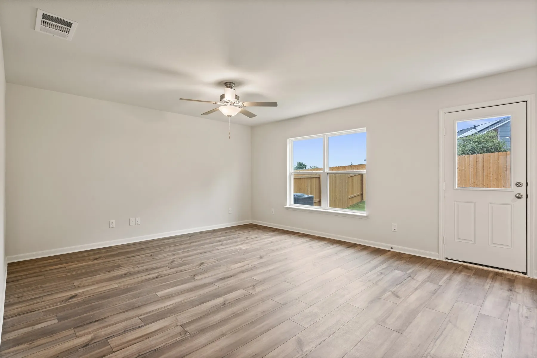 Single Family Residence For Rent in Tarrant County , 11125 Santana Drive, Fort Worth, Texas 76108, 3 Bedroom, 2 Bathroom, 2 Garage spaces, 1,229 Sqft, built in 2026, mls#21377557, Real Estate Agent in Fort Worth, Homes For Rent in Tarrant county, Homes For Rent in Fort Worth, Realtor in Fort Worth Texas, Real Estate Brokerage Independent Realty Texas, Luminita Cordes Realtor