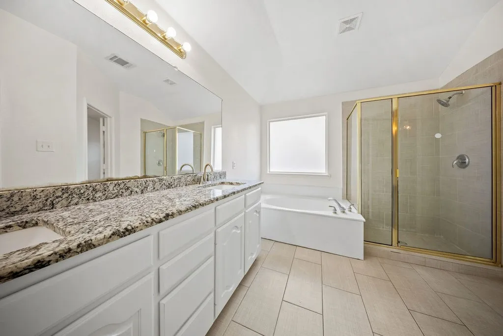 Single Family Residence For Sale in Collin County , 15701 Wyoming Drive, Frisco, Texas 75035, 4 Bedroom, 3 Bathroom, 2 Garage spaces, 2,850 Sqft, built in 2003, mls#21370684, Real Estate Agent in Frisco, Homes For Sale in Collin county, Homes For Sale in Frisco, Realtor in Frisco Texas, Real Estate Brokerage Independent Realty Texas, Luminita Cordes Realtor