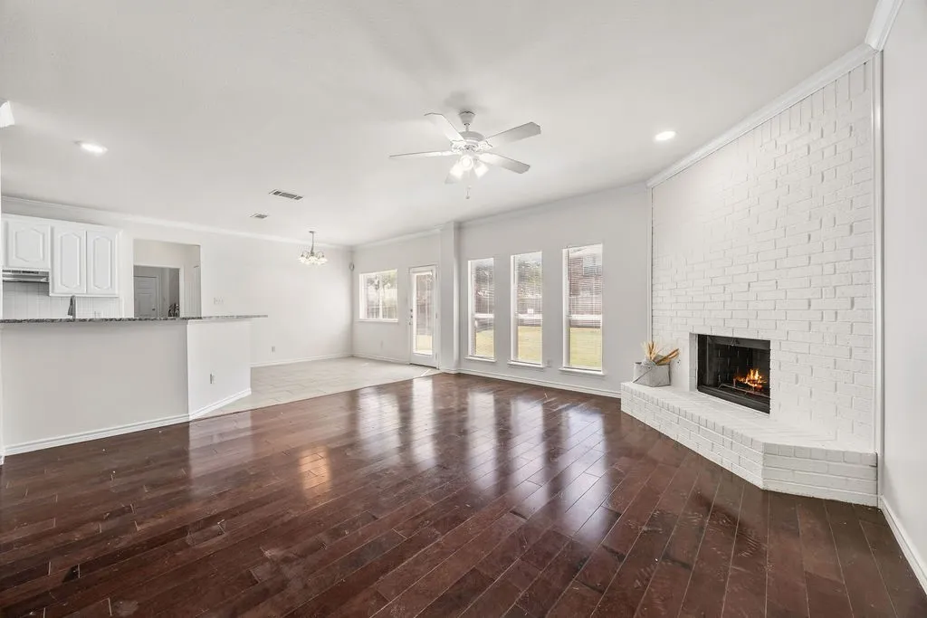 Single Family Residence For Sale in Collin County , 15701 Wyoming Drive, Frisco, Texas 75035, 4 Bedroom, 3 Bathroom, 2 Garage spaces, 2,850 Sqft, built in 2003, mls#21370684, Real Estate Agent in Frisco, Homes For Sale in Collin county, Homes For Sale in Frisco, Realtor in Frisco Texas, Real Estate Brokerage Independent Realty Texas, Luminita Cordes Realtor