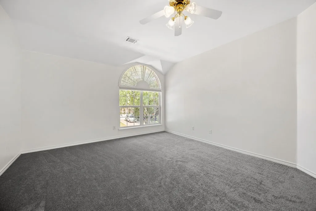 Single Family Residence For Sale in Collin County , 15701 Wyoming Drive, Frisco, Texas 75035, 4 Bedroom, 3 Bathroom, 2 Garage spaces, 2,850 Sqft, built in 2003, mls#21370684, Real Estate Agent in Frisco, Homes For Sale in Collin county, Homes For Sale in Frisco, Realtor in Frisco Texas, Real Estate Brokerage Independent Realty Texas, Luminita Cordes Realtor