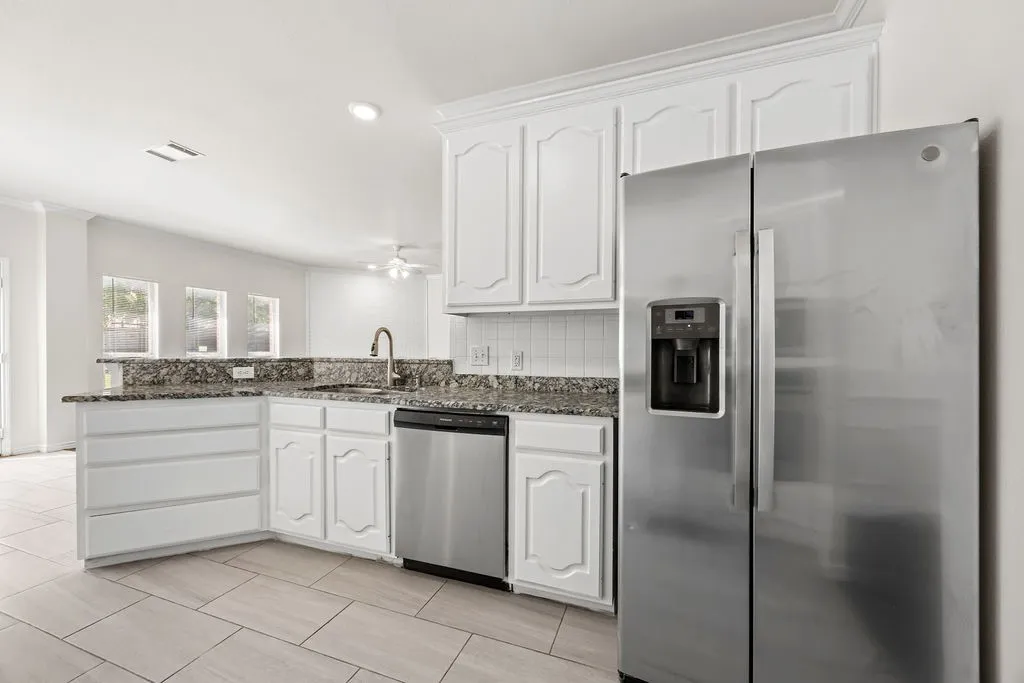 Single Family Residence For Sale in Collin County , 15701 Wyoming Drive, Frisco, Texas 75035, 4 Bedroom, 3 Bathroom, 2 Garage spaces, 2,850 Sqft, built in 2003, mls#21370684, Real Estate Agent in Frisco, Homes For Sale in Collin county, Homes For Sale in Frisco, Realtor in Frisco Texas, Real Estate Brokerage Independent Realty Texas, Luminita Cordes Realtor