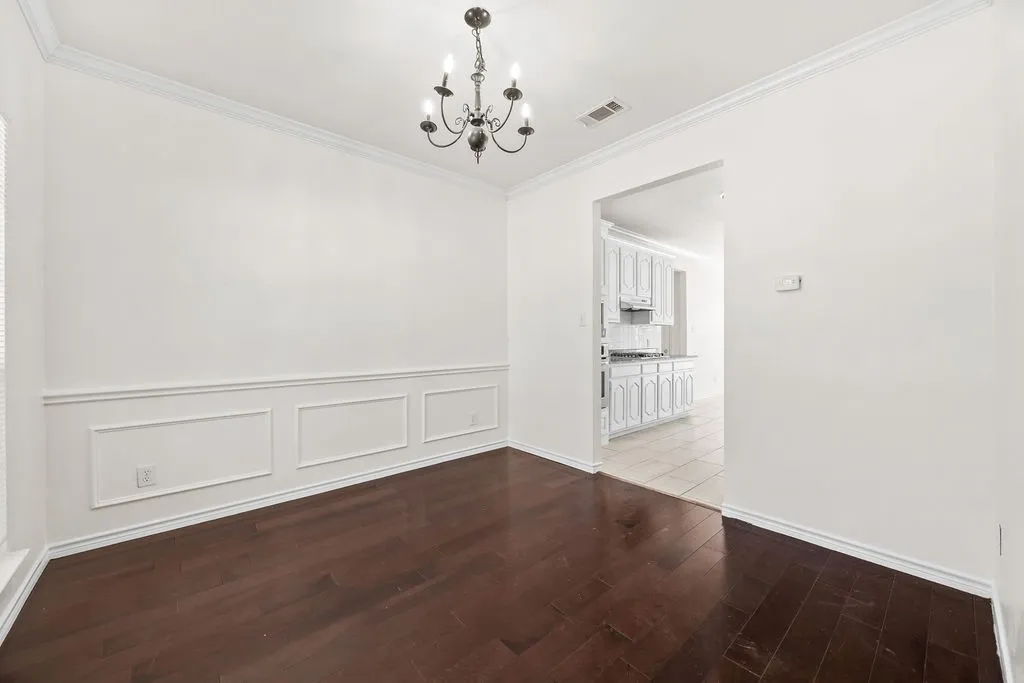 Single Family Residence For Sale in Collin County , 15701 Wyoming Drive, Frisco, Texas 75035, 4 Bedroom, 3 Bathroom, 2 Garage spaces, 2,850 Sqft, built in 2003, mls#21370684, Real Estate Agent in Frisco, Homes For Sale in Collin county, Homes For Sale in Frisco, Realtor in Frisco Texas, Real Estate Brokerage Independent Realty Texas, Luminita Cordes Realtor