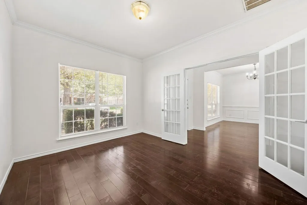 Single Family Residence For Sale in Collin County , 15701 Wyoming Drive, Frisco, Texas 75035, 4 Bedroom, 3 Bathroom, 2 Garage spaces, 2,850 Sqft, built in 2003, mls#21370684, Real Estate Agent in Frisco, Homes For Sale in Collin county, Homes For Sale in Frisco, Realtor in Frisco Texas, Real Estate Brokerage Independent Realty Texas, Luminita Cordes Realtor