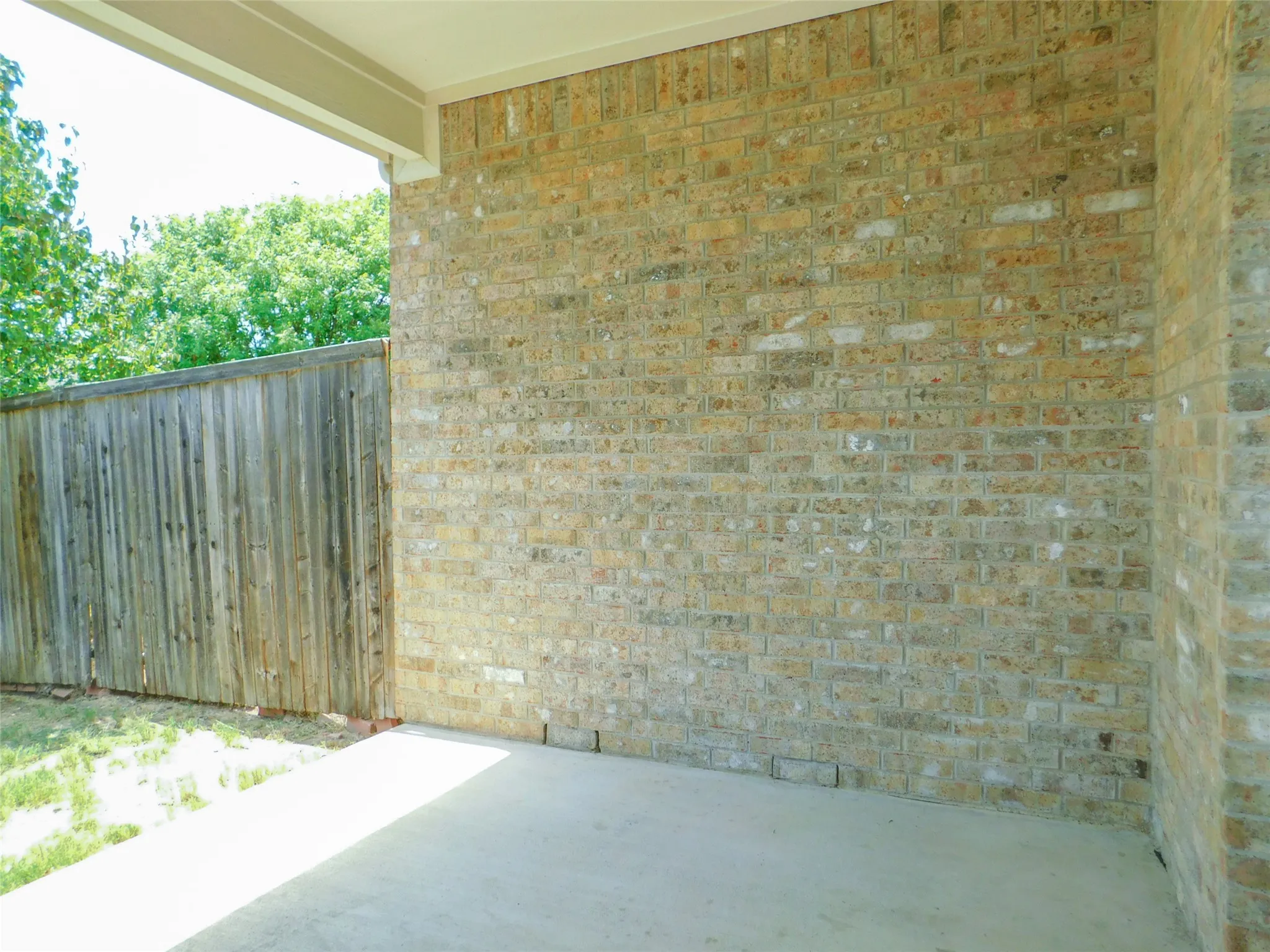 Townhouse For Rent in Denton County , 5932 Lost Valley Drive, The Colony, Texas 75056, 3 Bedroom, 3 Bathroom, 2 Garage spaces, 1,839 Sqft, built in 2009, mls#21377549, Real Estate Agent in The Colony, Homes For Rent in Denton county, Homes For Rent in The Colony, Realtor in The Colony Texas, Real Estate Brokerage Independent Realty Texas, Luminita Cordes Realtor