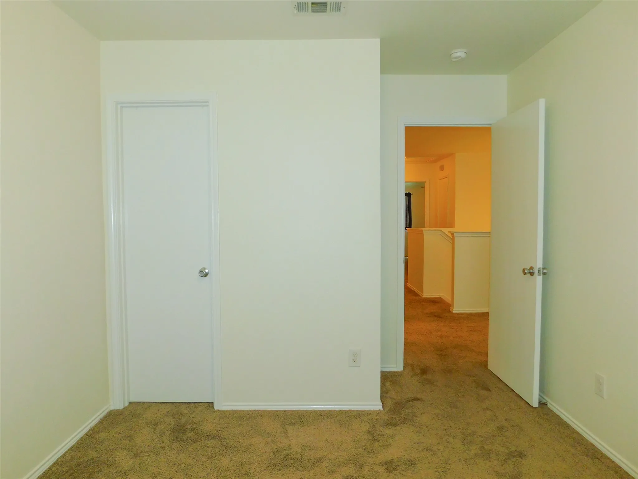 Townhouse For Rent in Denton County , 5932 Lost Valley Drive, The Colony, Texas 75056, 3 Bedroom, 3 Bathroom, 2 Garage spaces, 1,839 Sqft, built in 2009, mls#21377549, Real Estate Agent in The Colony, Homes For Rent in Denton county, Homes For Rent in The Colony, Realtor in The Colony Texas, Real Estate Brokerage Independent Realty Texas, Luminita Cordes Realtor