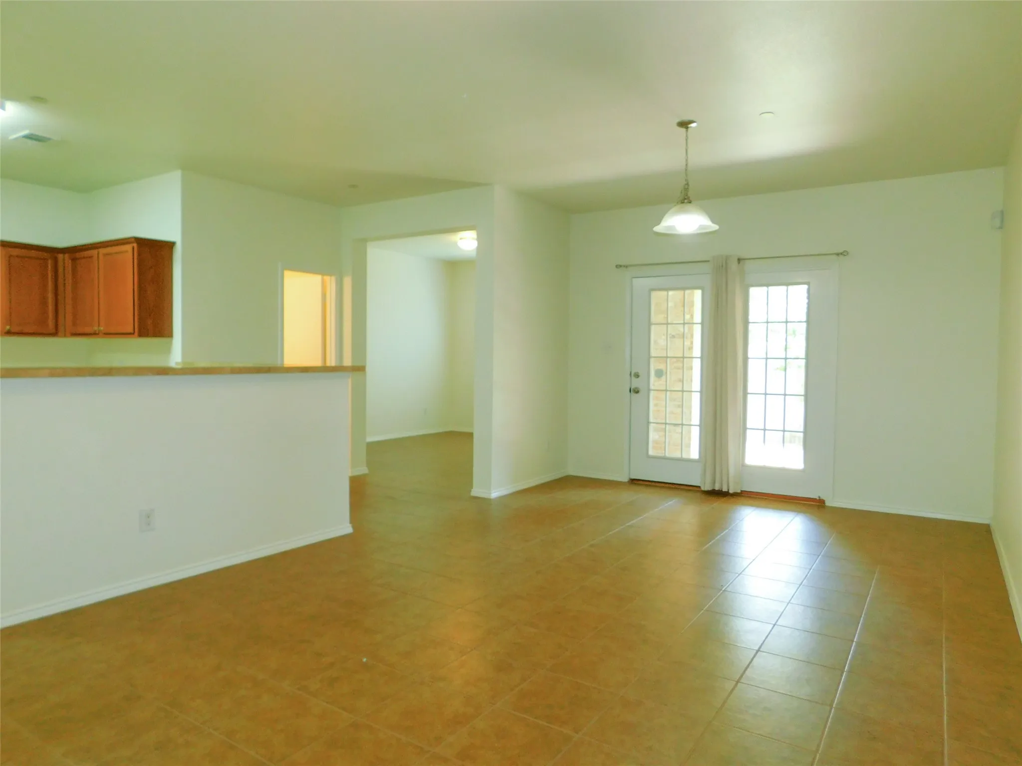 Townhouse For Rent in Denton County , 5932 Lost Valley Drive, The Colony, Texas 75056, 3 Bedroom, 3 Bathroom, 2 Garage spaces, 1,839 Sqft, built in 2009, mls#21377549, Real Estate Agent in The Colony, Homes For Rent in Denton county, Homes For Rent in The Colony, Realtor in The Colony Texas, Real Estate Brokerage Independent Realty Texas, Luminita Cordes Realtor