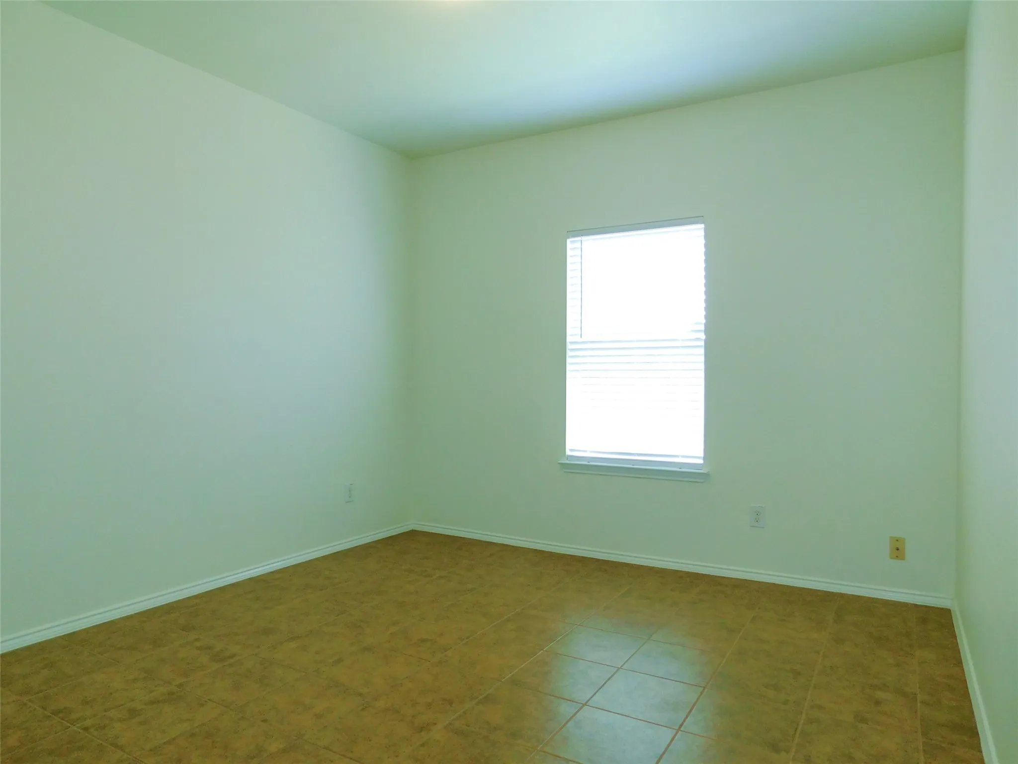 Townhouse For Rent in Denton County , 5932 Lost Valley Drive, The Colony, Texas 75056, 3 Bedroom, 3 Bathroom, 2 Garage spaces, 1,839 Sqft, built in 2009, mls#21377549, Real Estate Agent in The Colony, Homes For Rent in Denton county, Homes For Rent in The Colony, Realtor in The Colony Texas, Real Estate Brokerage Independent Realty Texas, Luminita Cordes Realtor