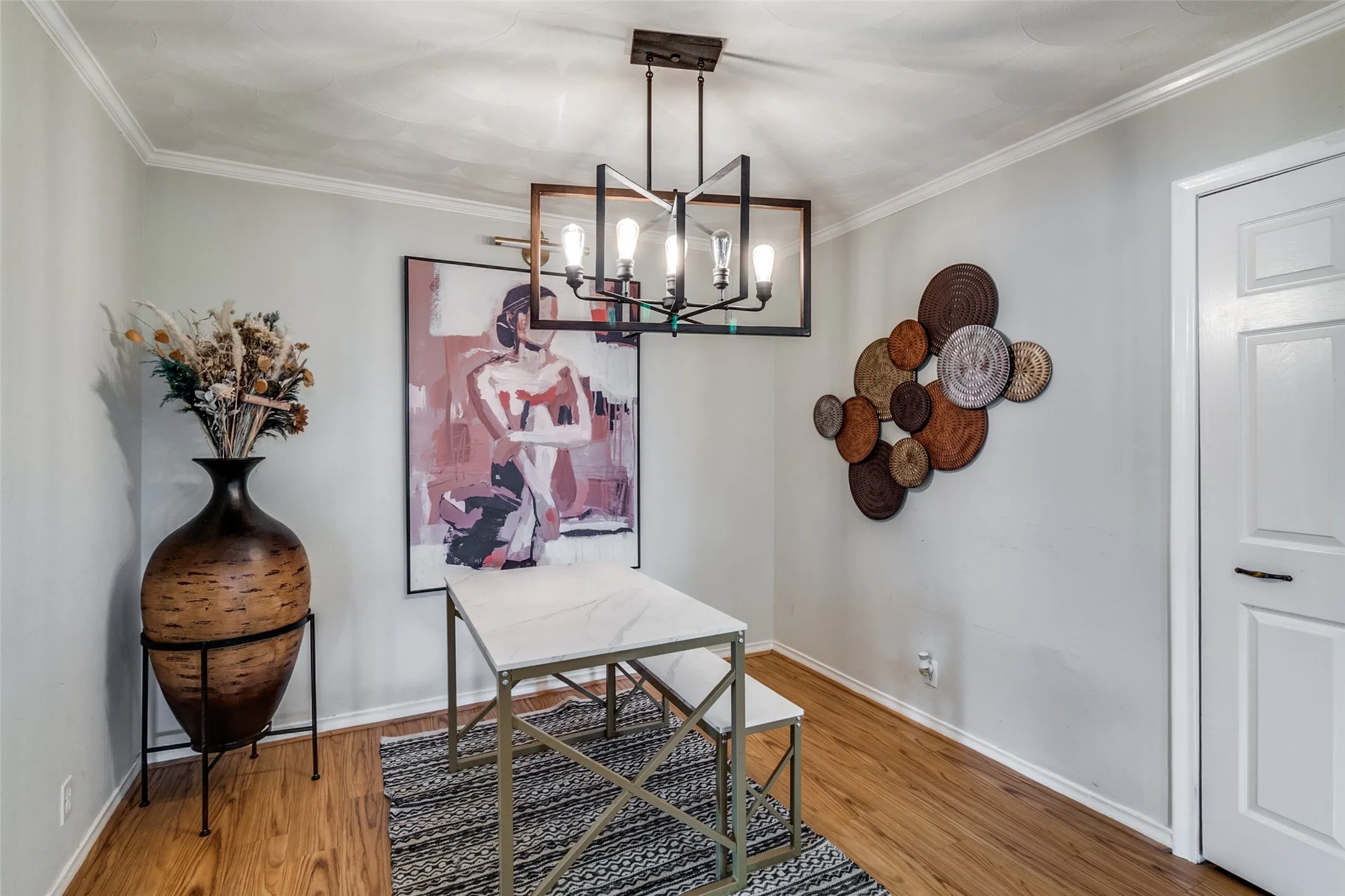 Duplex For Sale in Dallas County , 11315-11317 Lochwood Boulevard, Dallas, Texas 75218, 4 Bedroom, 0, Garage spaces, 2,322 Sqft, built in 1958, mls#21371374, Real Estate Agent in Dallas, Homes For Sale in Dallas county, Homes For Sale in Dallas, Realtor in Dallas Texas, Real Estate Brokerage Independent Realty Texas, Luminita Cordes Realtor