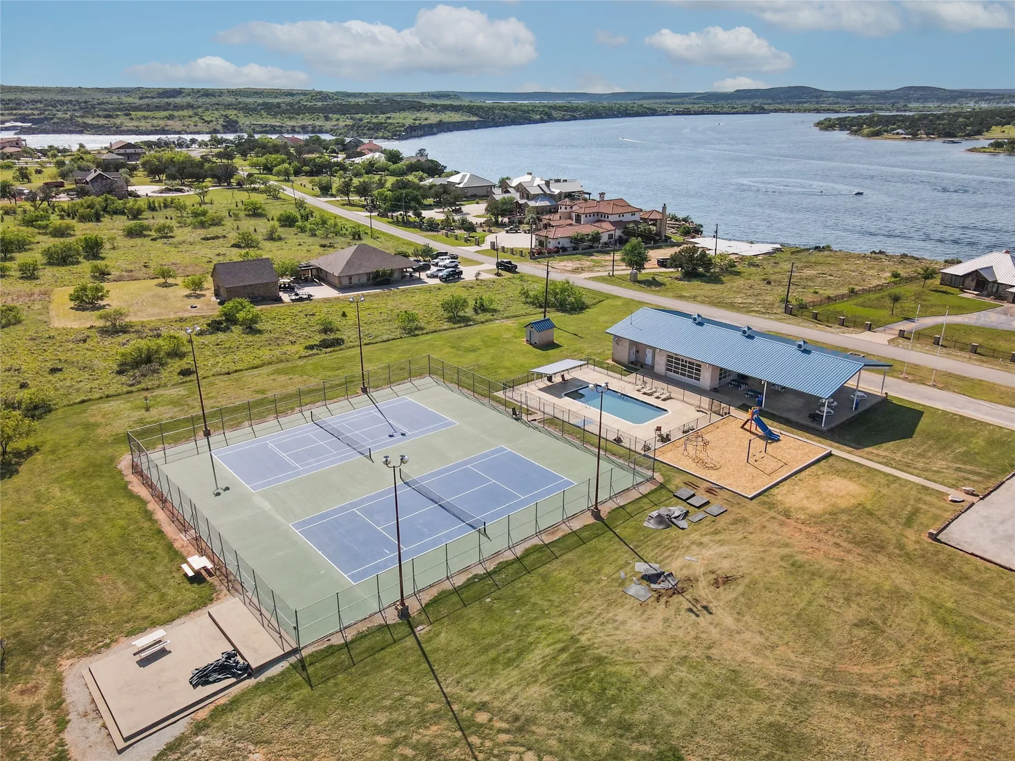 Condominium For Sale in Palo Pinto County , 3033 Hells Gate Loop E207, Strawn, Texas 76475, 3 Bedroom, 2 Bathroom, Garage spaces, 1,260 Sqft, built in 1987, mls#21377550, Real Estate Agent in Strawn, Homes For Sale in Palo Pinto county, Homes For Sale in Strawn, Realtor in Strawn Texas, Real Estate Brokerage Independent Realty Texas, Luminita Cordes Realtor
