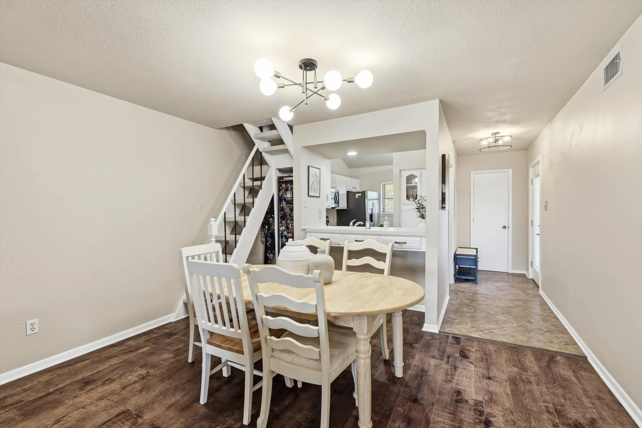Condominium For Sale in Palo Pinto County , 3033 Hells Gate Loop E207, Strawn, Texas 76475, 3 Bedroom, 2 Bathroom, Garage spaces, 1,260 Sqft, built in 1987, mls#21377550, Real Estate Agent in Strawn, Homes For Sale in Palo Pinto county, Homes For Sale in Strawn, Realtor in Strawn Texas, Real Estate Brokerage Independent Realty Texas, Luminita Cordes Realtor