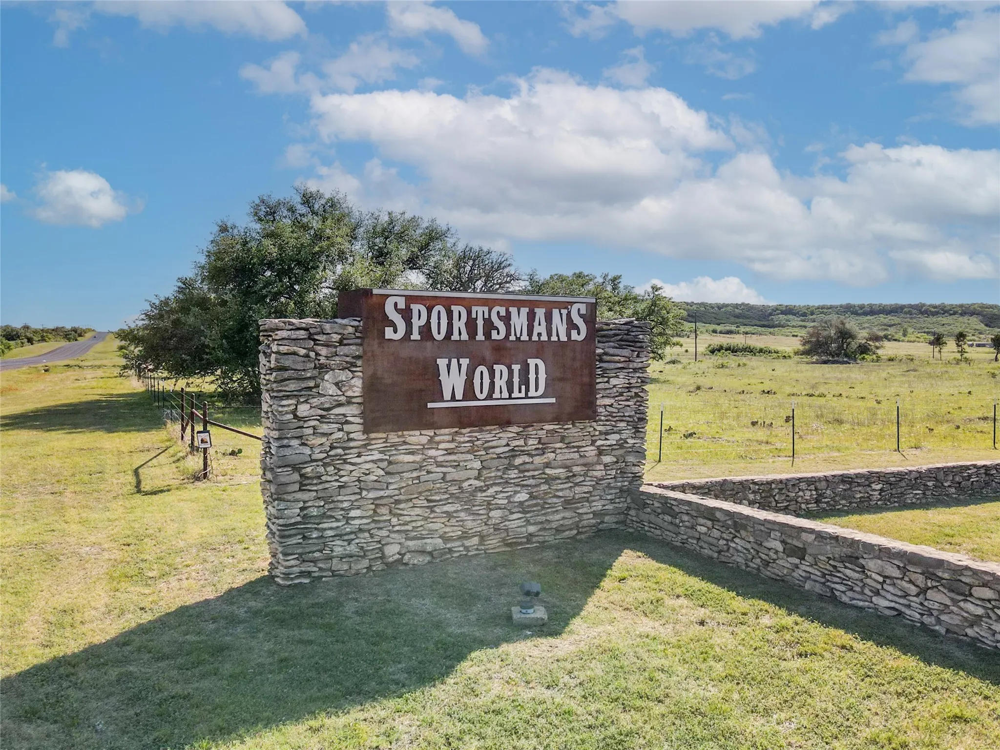 Condominium For Sale in Palo Pinto County , 3033 Hells Gate Loop E207, Strawn, Texas 76475, 3 Bedroom, 2 Bathroom, Garage spaces, 1,260 Sqft, built in 1987, mls#21377550, Real Estate Agent in Strawn, Homes For Sale in Palo Pinto county, Homes For Sale in Strawn, Realtor in Strawn Texas, Real Estate Brokerage Independent Realty Texas, Luminita Cordes Realtor