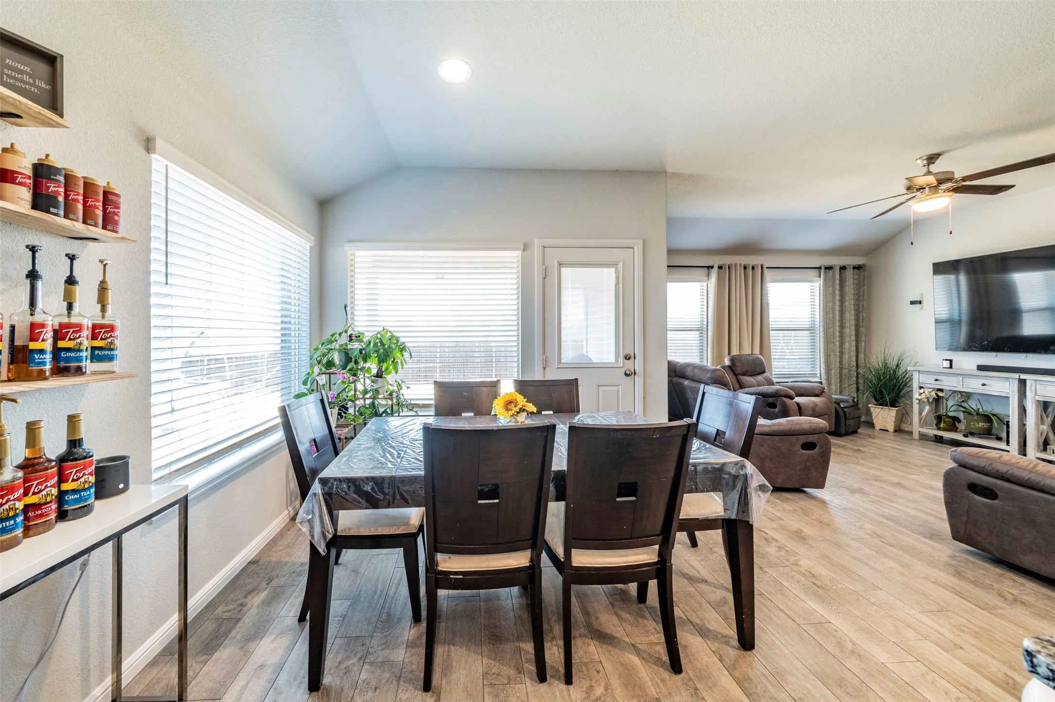 DINGING AREA/BREAKFAST NATURAL SUNLIGHT and expansive living space