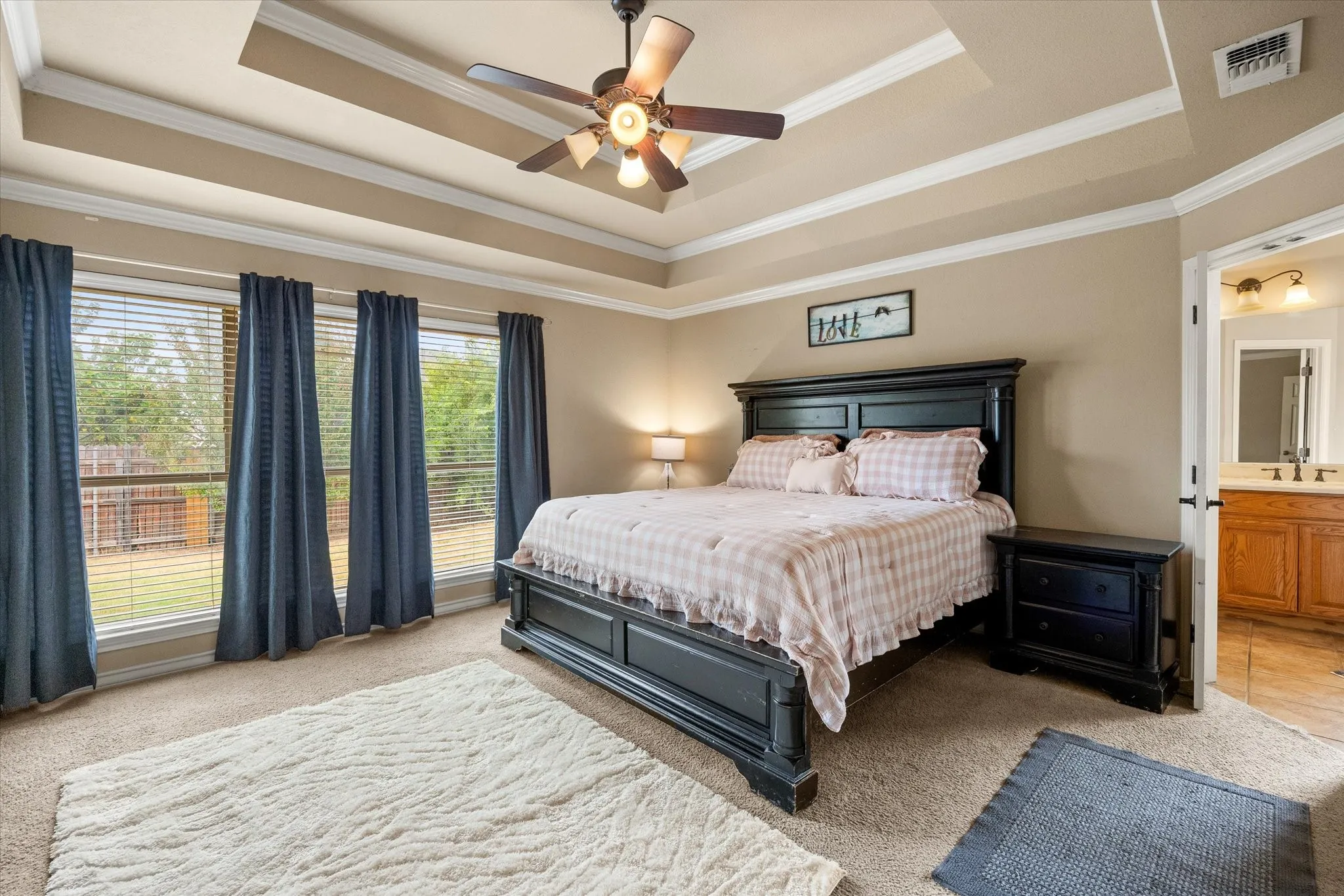 Single Family Residence For Sale in Hood County , 2804 Tour Court, Granbury, Texas 76049, 3 Bedroom, 2 Bathroom, 2 Garage spaces, 1,874 Sqft, built in 2007, mls#21376317, Real Estate Agent in Granbury, Homes For Sale in Hood county, Homes For Sale in Granbury, Realtor in Granbury Texas, Real Estate Brokerage Independent Realty Texas, Luminita Cordes Realtor