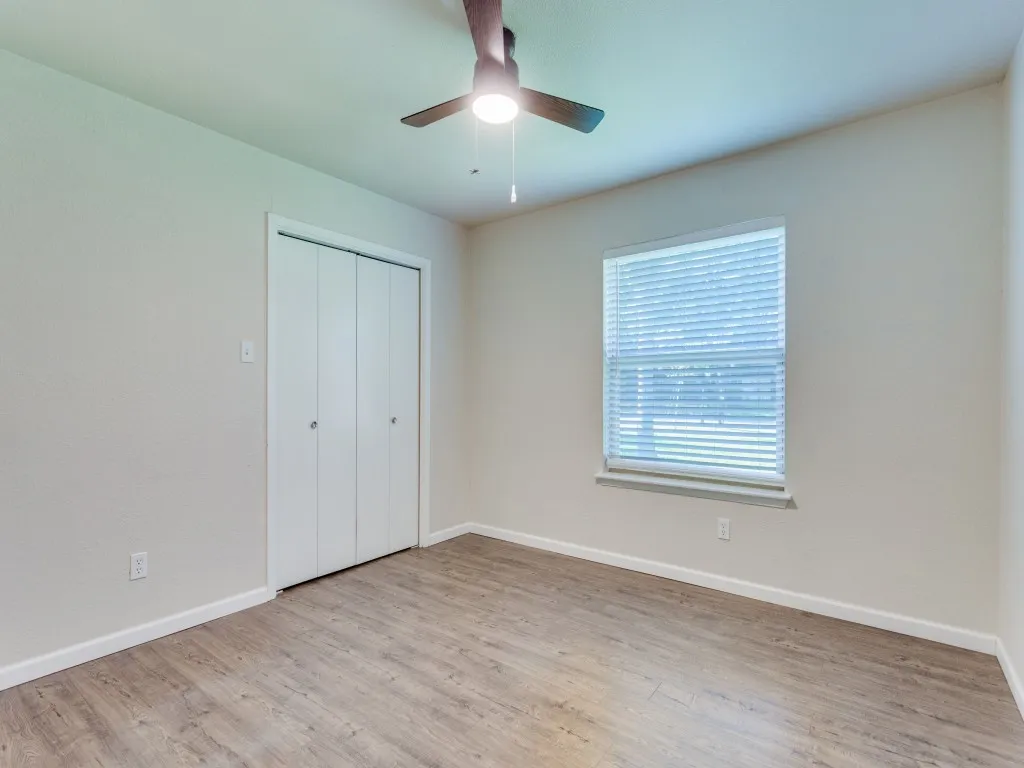Single Family Residence For Rent in Tarrant County , 2946 Canyon Drive, Grapevine, Texas 76051, 4 Bedroom, 2 Bathroom, 2 Garage spaces, 1,744 Sqft, built in 1976, mls#21376767, Real Estate Agent in Grapevine, Homes For Rent in Tarrant county, Homes For Rent in Grapevine, Realtor in Grapevine Texas, Real Estate Brokerage Independent Realty Texas, Luminita Cordes Realtor