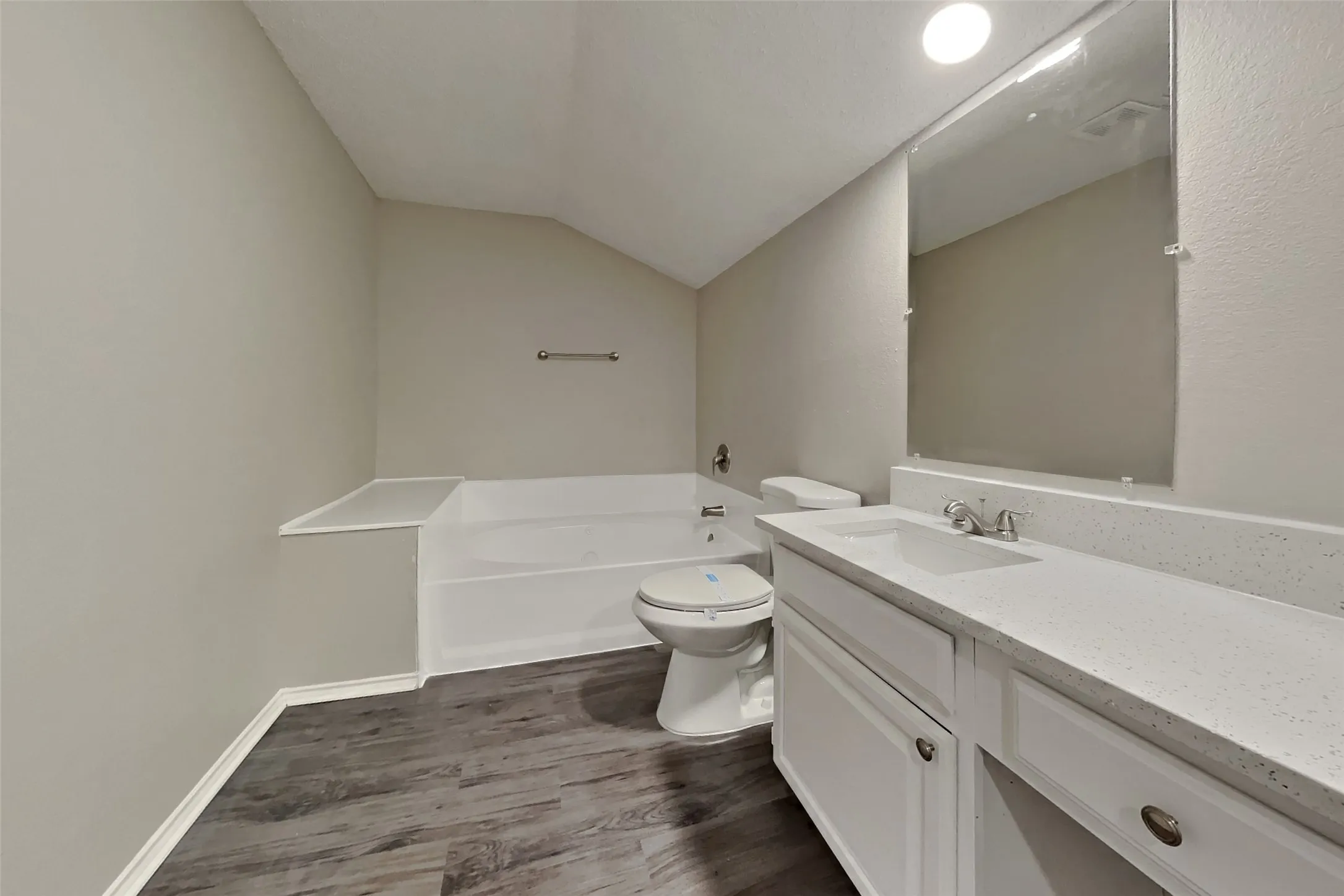 Single Family Residence For Rent in Tarrant County , 6011 Parkmeadow Drive, Arlington, Texas 76018, 4 Bedroom, 3 Bathroom, 2 Garage spaces, 1,796 Sqft, built in 1989, mls#21377575, Real Estate Agent in Arlington, Homes For Rent in Tarrant county, Homes For Rent in Arlington, Realtor in Arlington Texas, Real Estate Brokerage Independent Realty Texas, Luminita Cordes Realtor