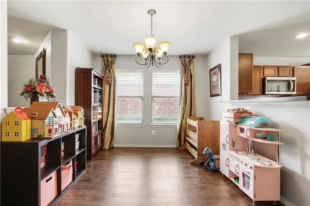 Single Family Residence For Rent in Rockwall County , 807 Windflower Drive, Fate, Texas 75087, 3 Bedroom, 2 Bathroom, 2 Garage spaces, 1,888 Sqft, built in 2009, mls#21377600, Real Estate Agent in Fate, Homes For Rent in Rockwall county, Homes For Rent in Fate, Realtor in Fate Texas, Real Estate Brokerage Independent Realty Texas, Luminita Cordes Realtor