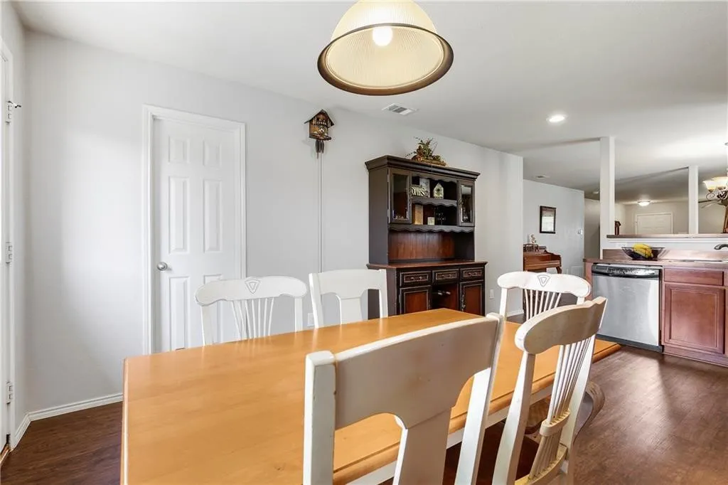 Single Family Residence For Rent in Rockwall County , 807 Windflower Drive, Fate, Texas 75087, 3 Bedroom, 2 Bathroom, 2 Garage spaces, 1,888 Sqft, built in 2009, mls#21377600, Real Estate Agent in Fate, Homes For Rent in Rockwall county, Homes For Rent in Fate, Realtor in Fate Texas, Real Estate Brokerage Independent Realty Texas, Luminita Cordes Realtor