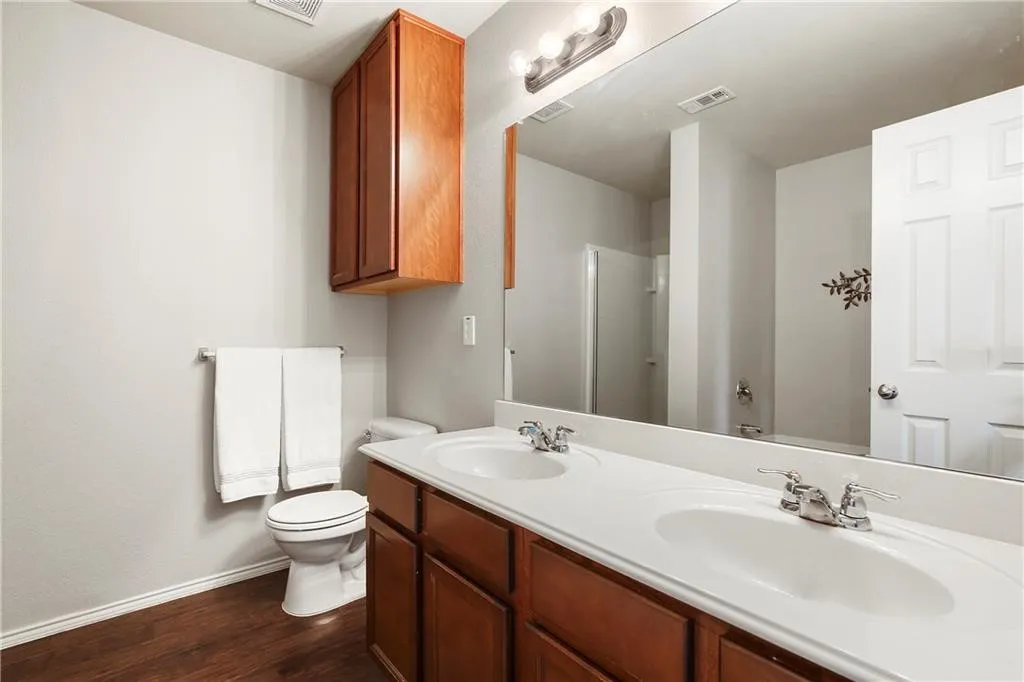 Single Family Residence For Rent in Rockwall County , 807 Windflower Drive, Fate, Texas 75087, 3 Bedroom, 2 Bathroom, 2 Garage spaces, 1,888 Sqft, built in 2009, mls#21377600, Real Estate Agent in Fate, Homes For Rent in Rockwall county, Homes For Rent in Fate, Realtor in Fate Texas, Real Estate Brokerage Independent Realty Texas, Luminita Cordes Realtor